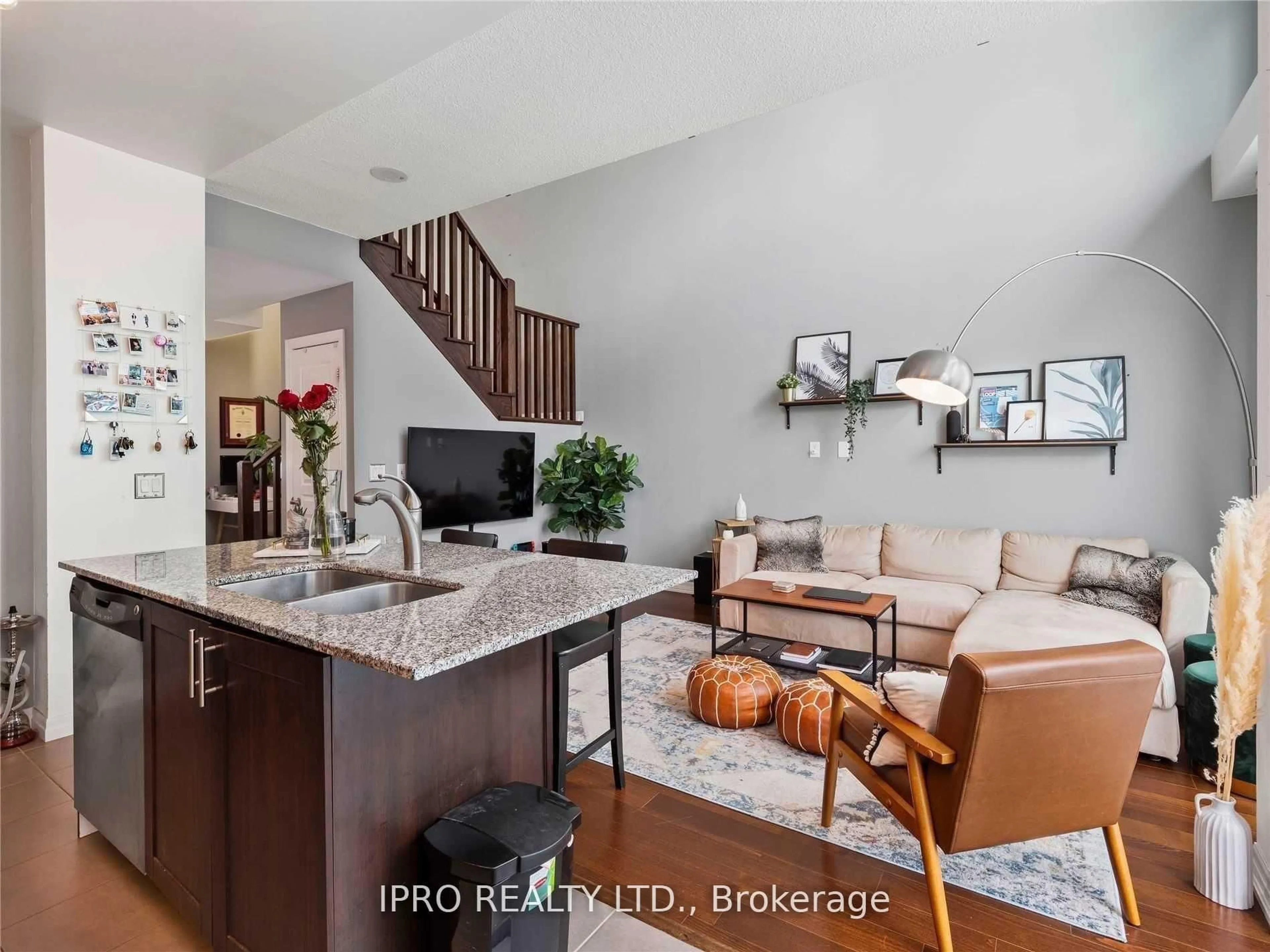 Open concept kitchen, unknown for 223 Webb Dr #3101, Mississauga Ontario L5B 0E8
