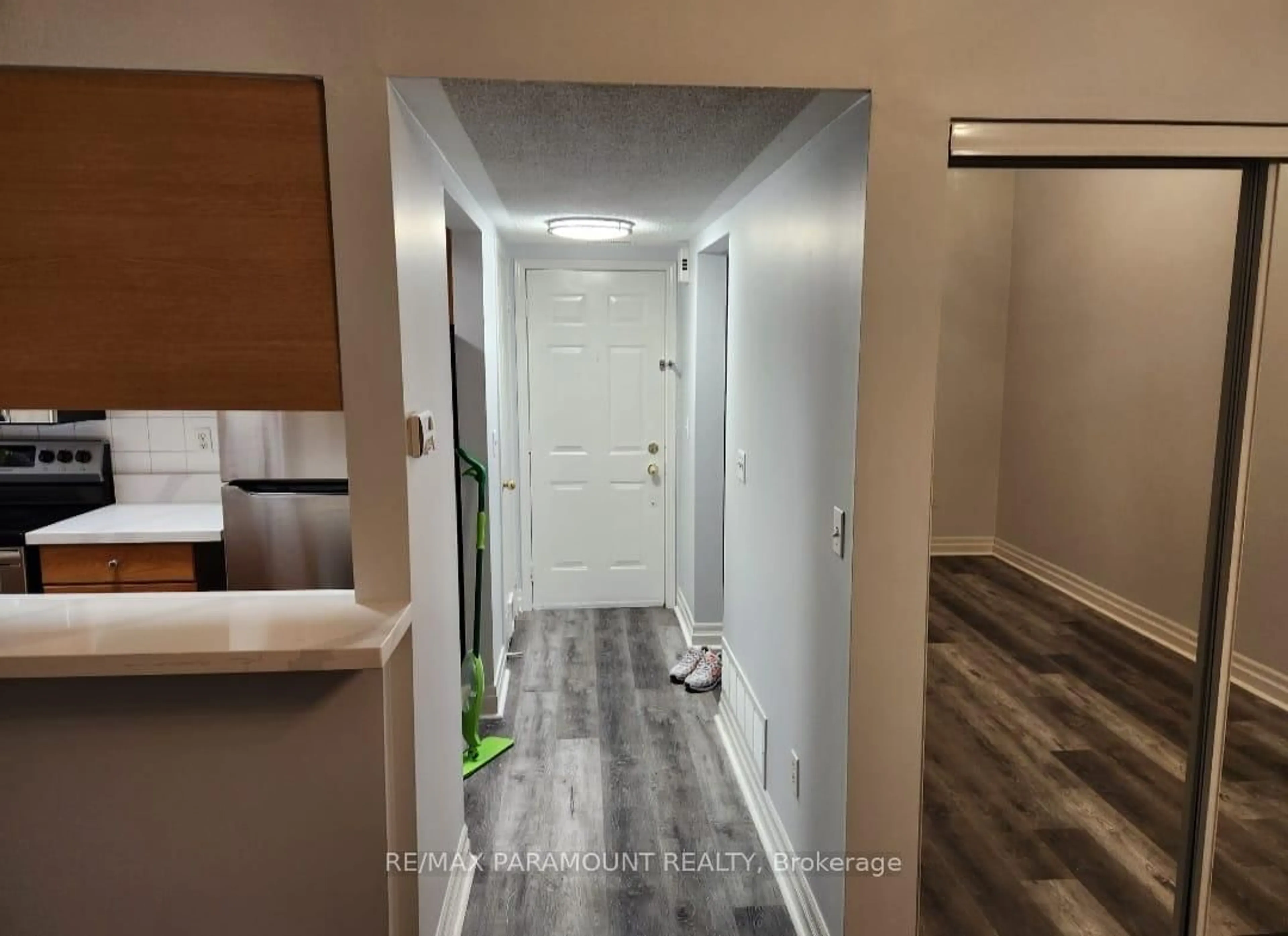Indoor entryway for 101 Bristol Rd #230, Mississauga Ontario L4Z 3P4