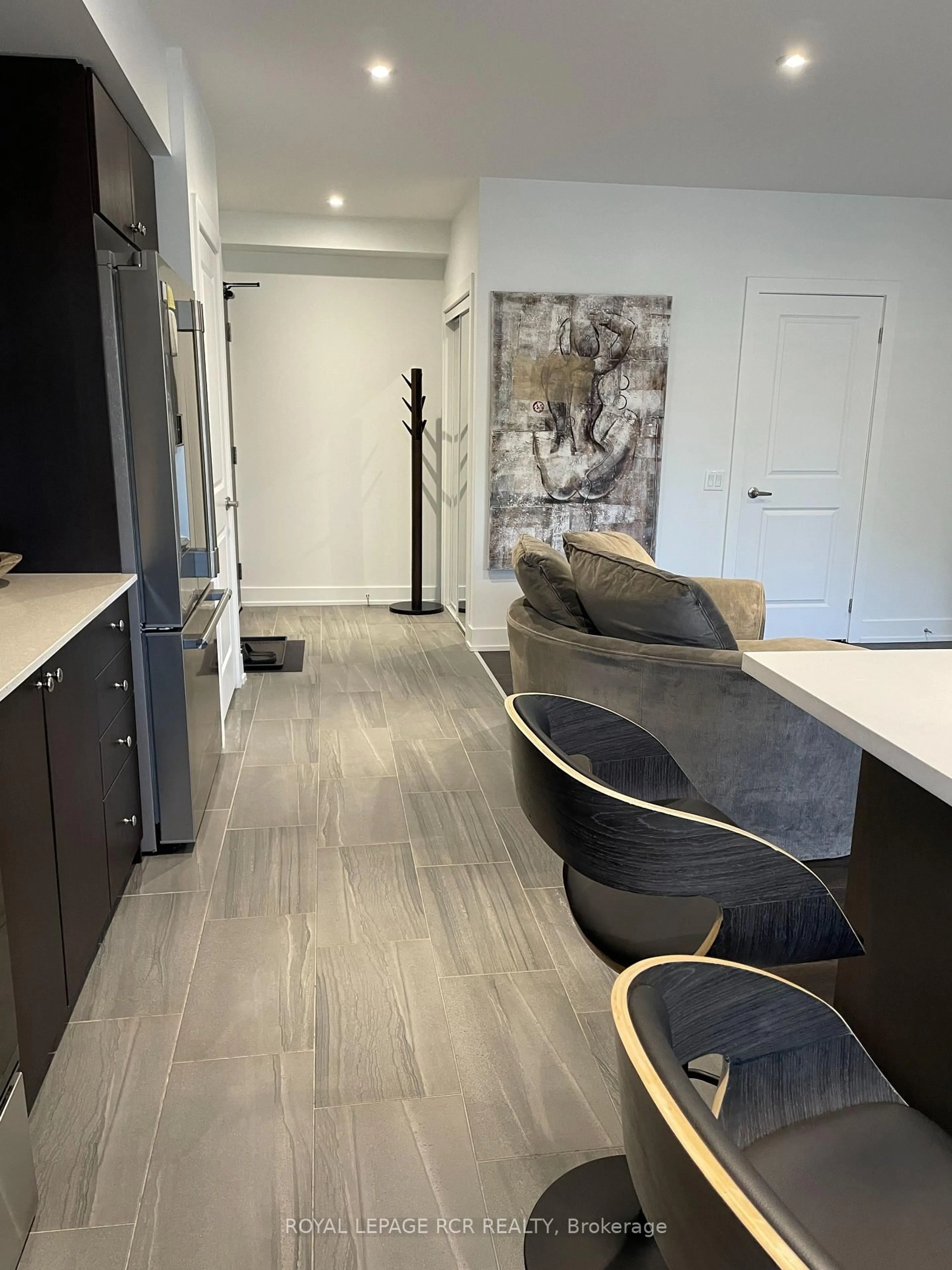 Open concept kitchen, ceramic/tile floor for 310 Broadway N/A #312, Orangeville Ontario L9W 1L3