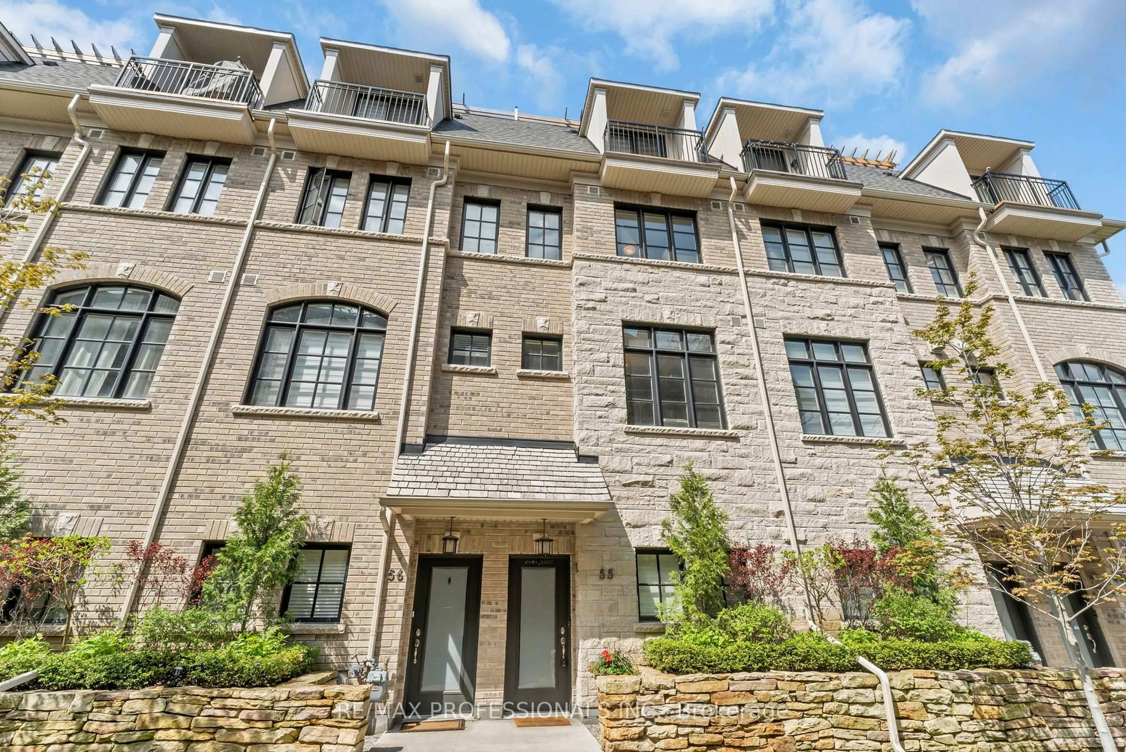Home with brick exterior material, building for 75 Elder Ave #55, Toronto Ontario M8W 1S3