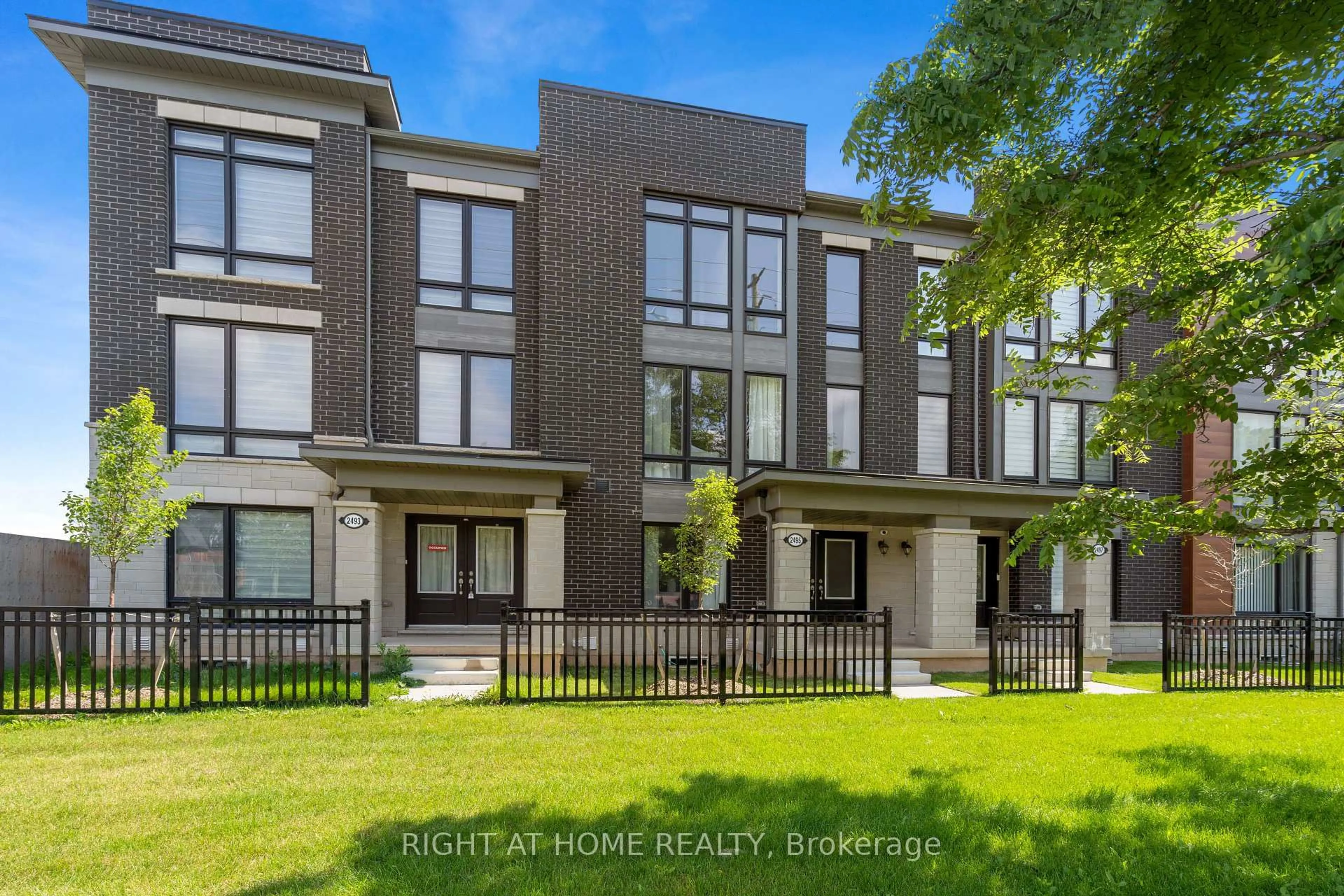 Home with brick exterior material, street for 2495 Littlefield Cres, Oakville Ontario L6M 5L9
