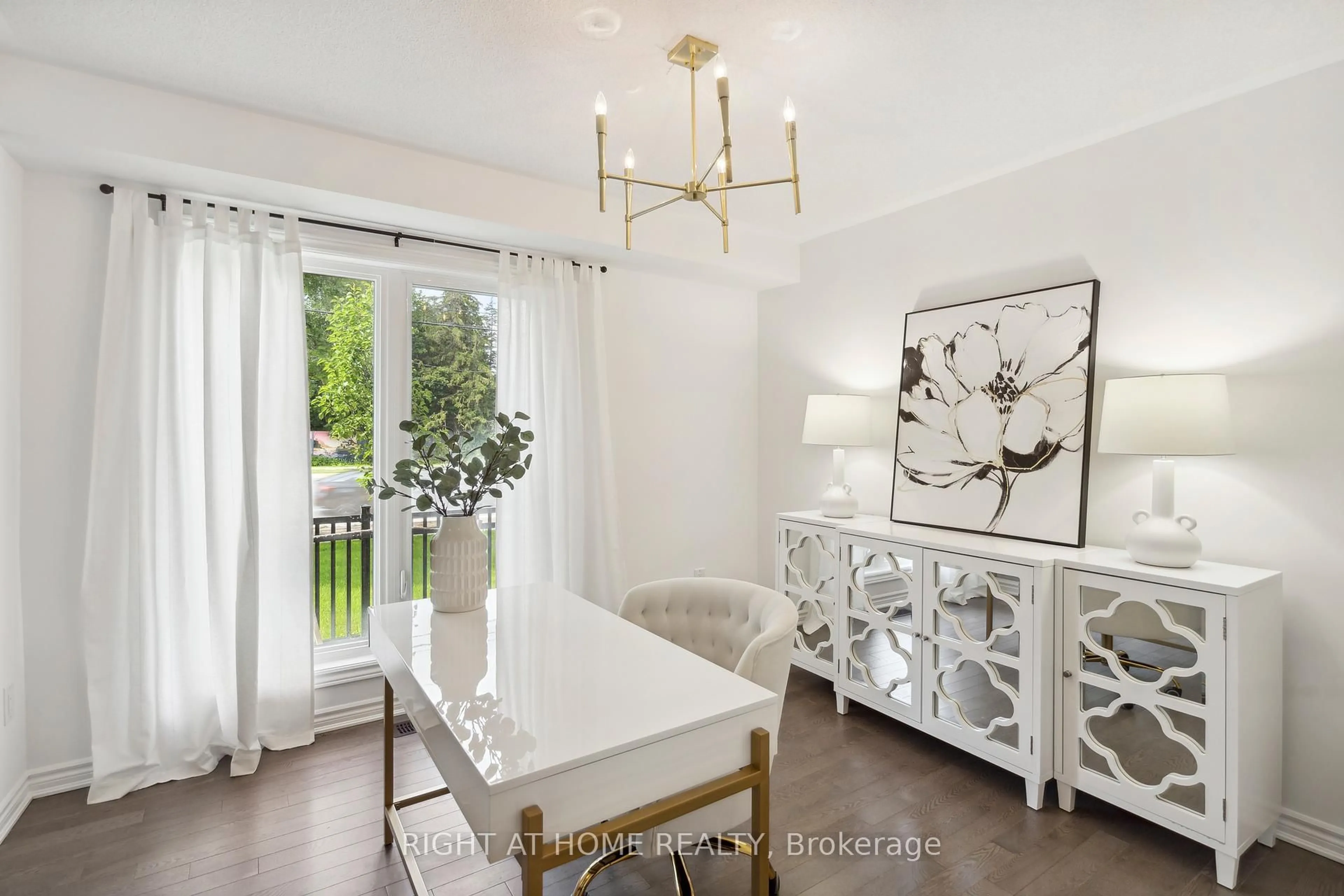 Dining room, unknown for 2495 Littlefield Cres, Oakville Ontario L6M 5L9