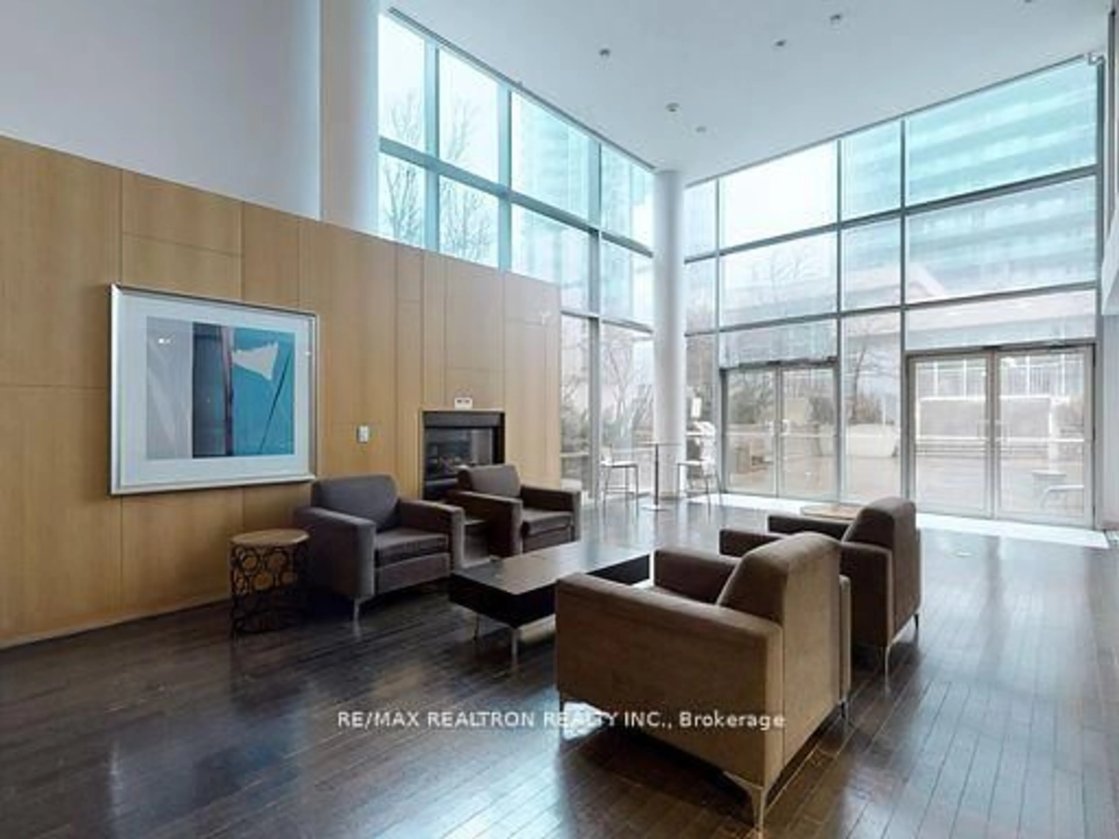 Lobby for 225 Webb Dr #405, Mississauga Ontario L5B 4P2