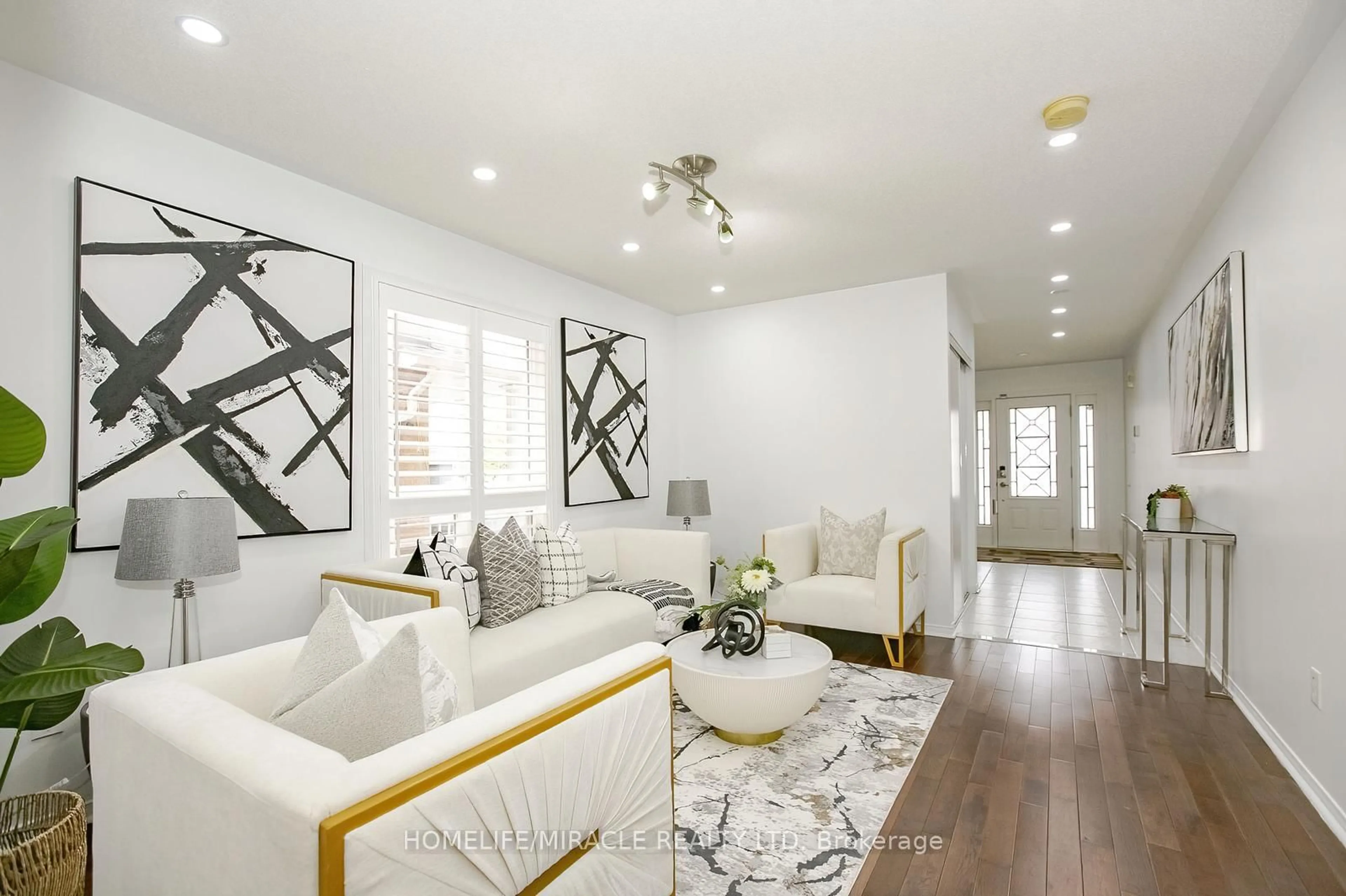 Living room with furniture, unknown for 182 Bufford Dr, Brampton Ontario L6Y 3N3