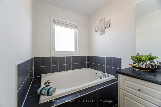 Additional property image - 33 Sea Drifter Cres