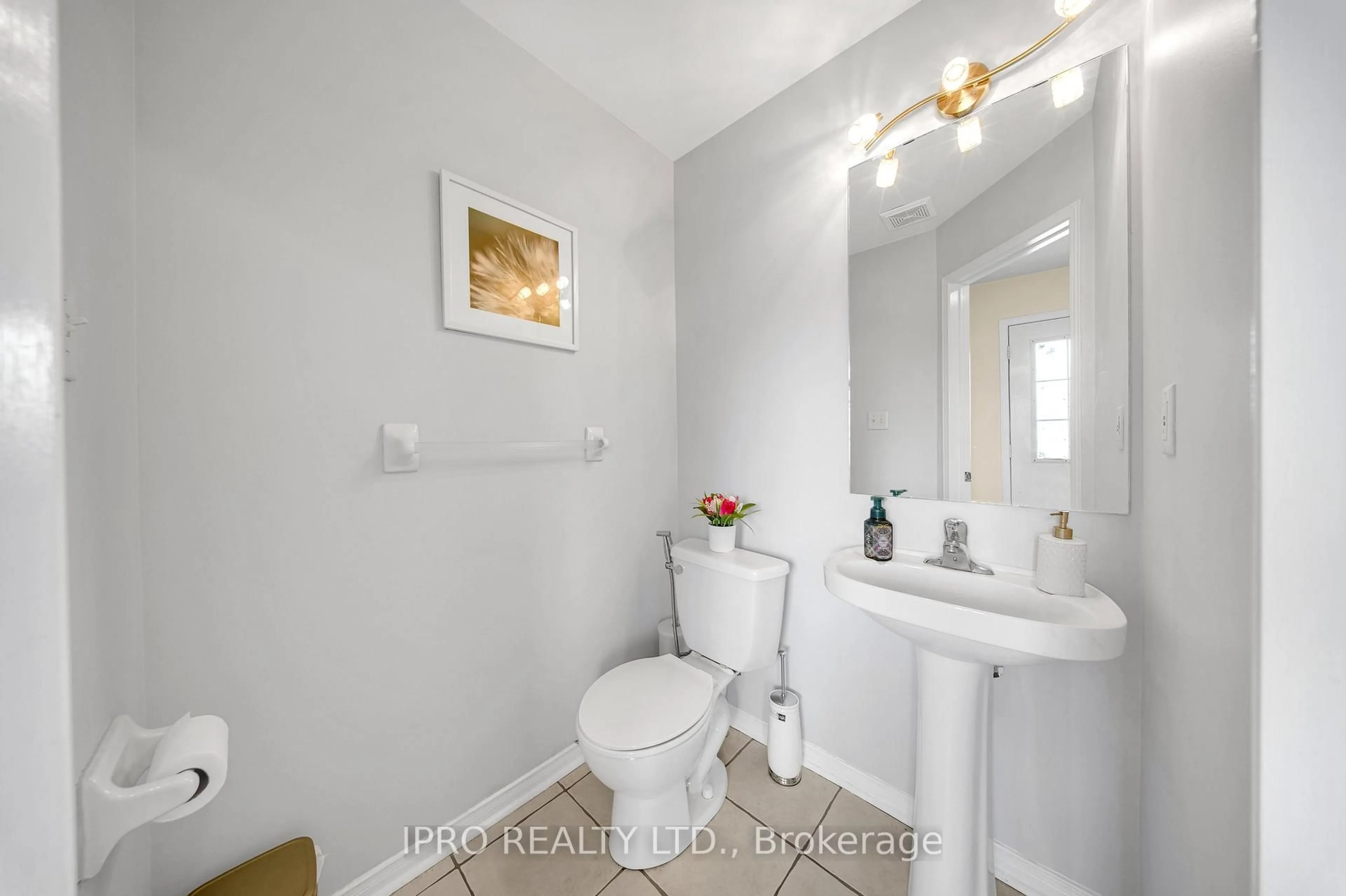 Standard bathroom, ceramic/tile floor for 1244 Mowat Lane, Milton Ontario L8T 6C1