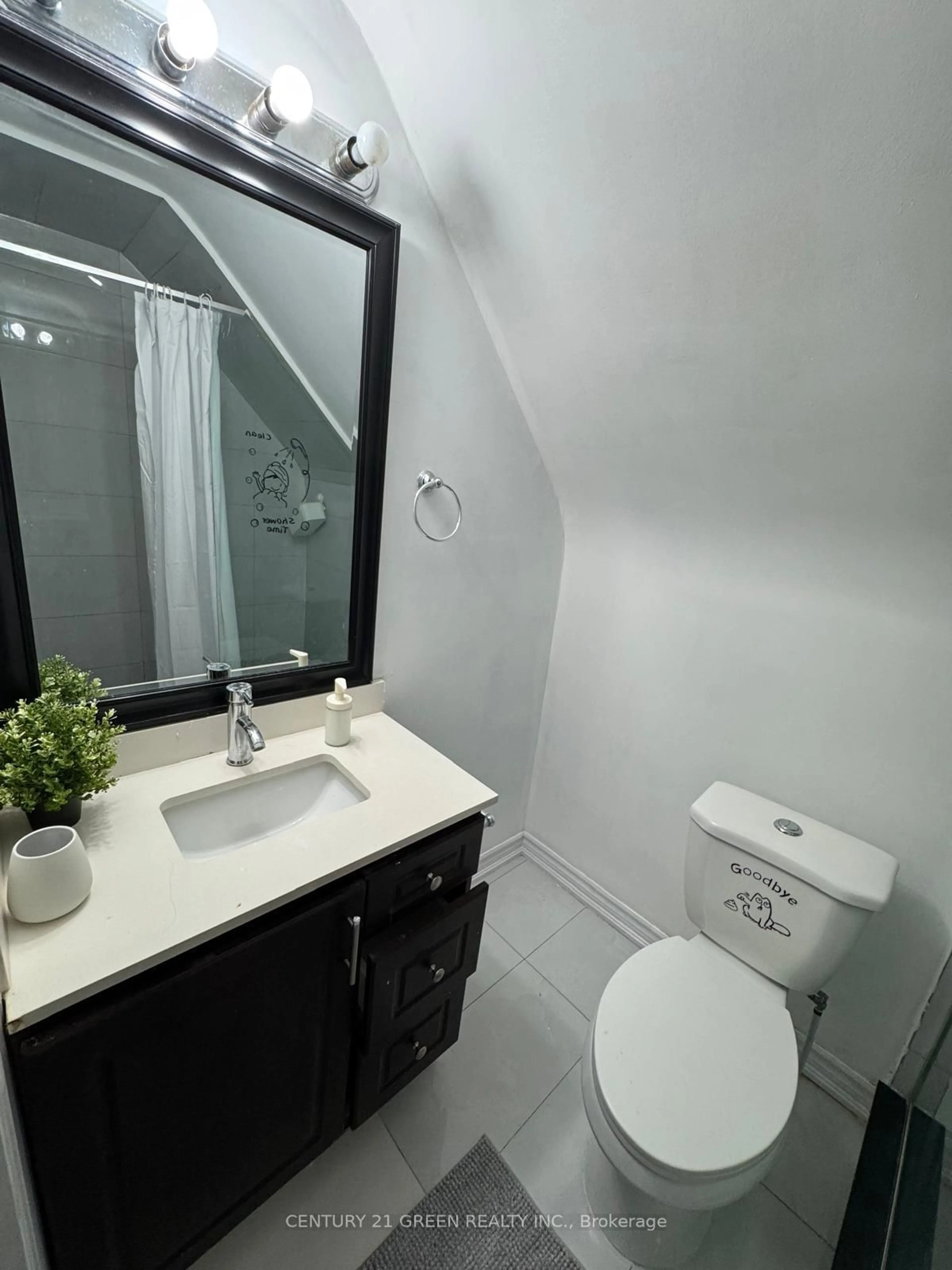 A pic of a room for 3277 Capricorn Cres, Mississauga Ontario L4T 1S3
