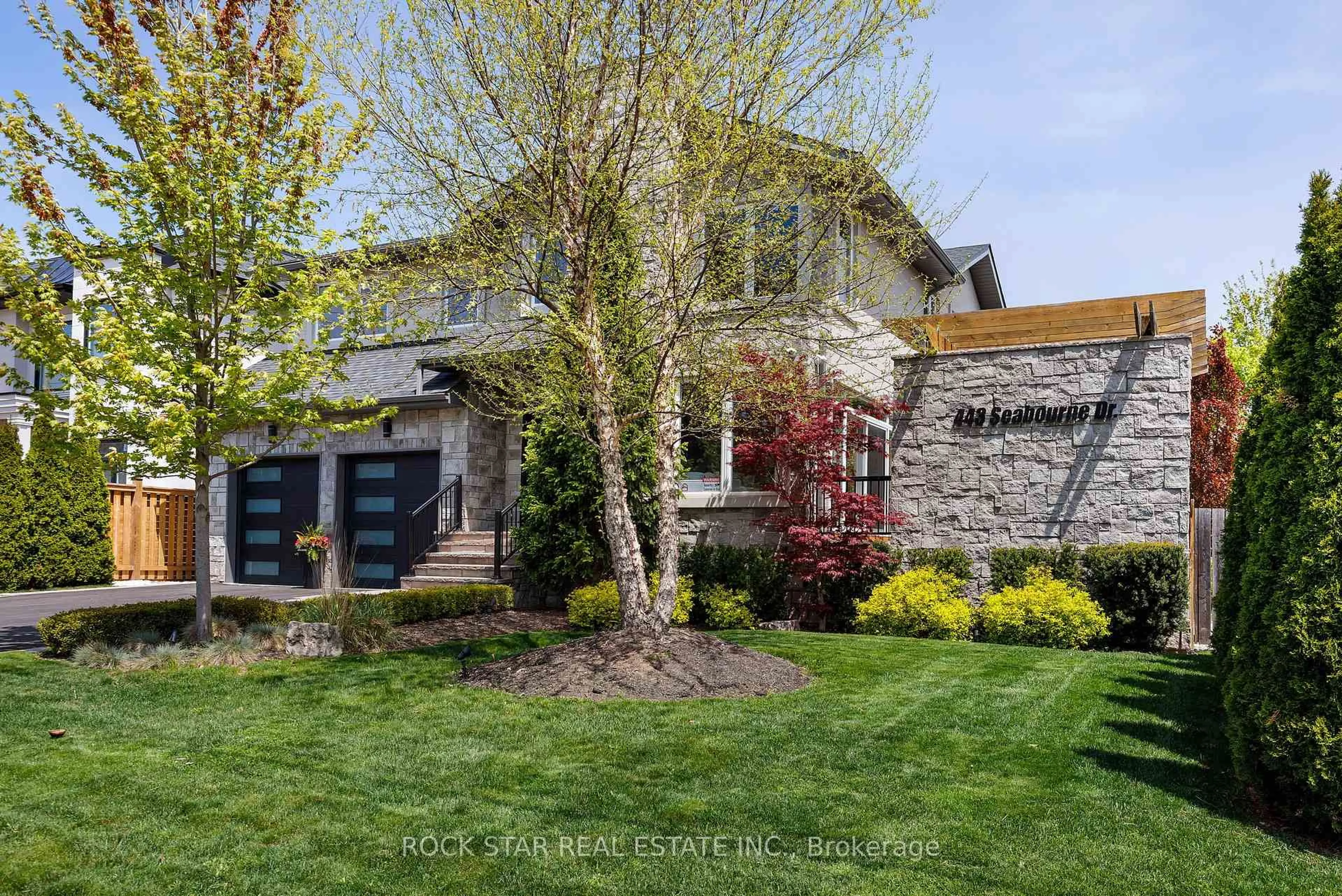 Home with brick exterior material, street for 443 Seabourne Dr, Oakville Ontario L6L 4E9