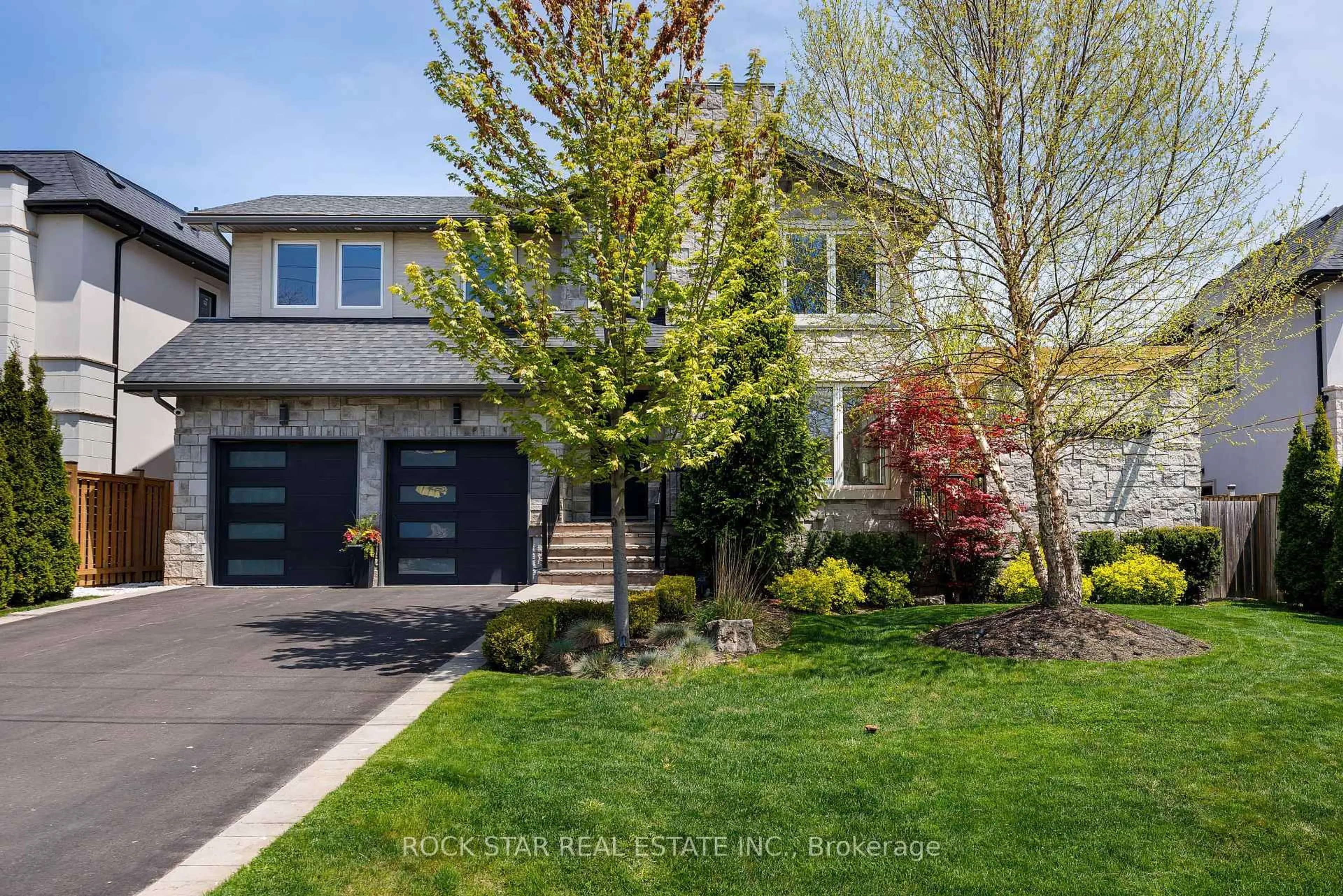 Home with brick exterior material, street for 443 Seabourne Dr, Oakville Ontario L6L 4E9