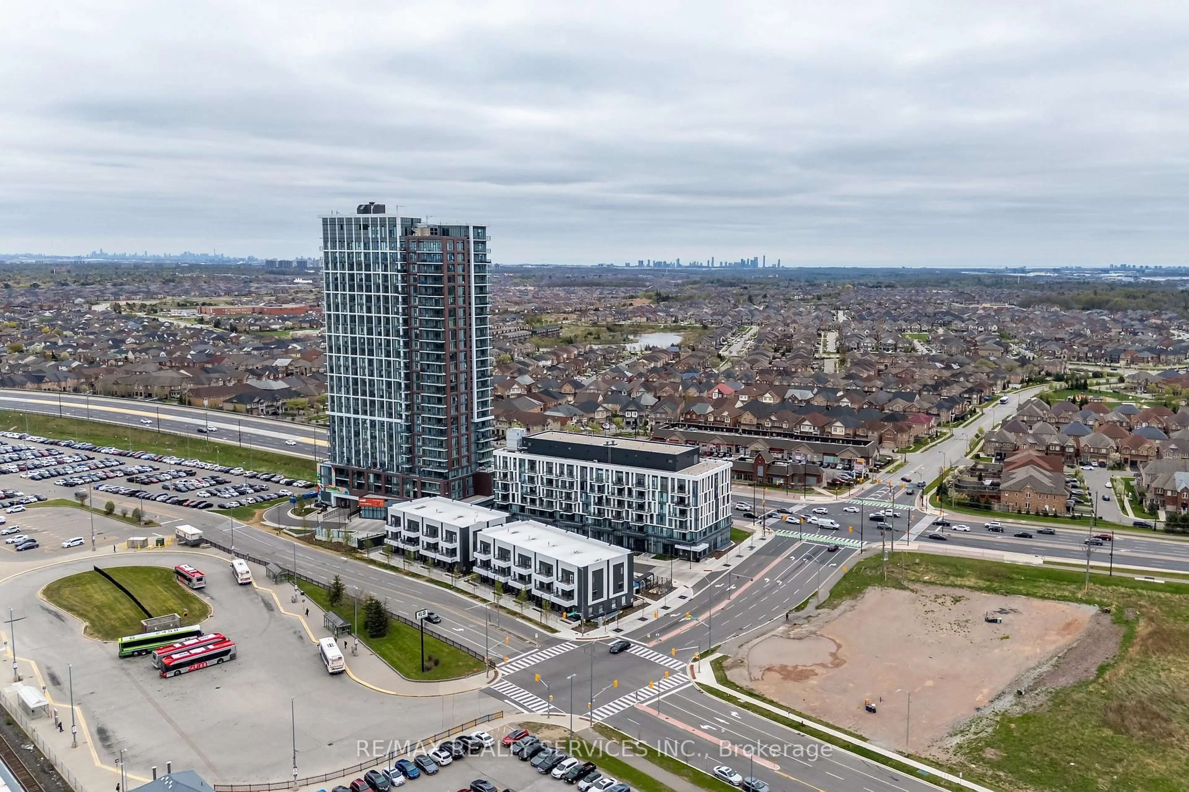 A pic from outside/outdoor area/front of a property/back of a property/a pic from drone, city buildings view from balcony for 10 Lagerfeld Dr #217, Brampton Ontario L7A 5L3