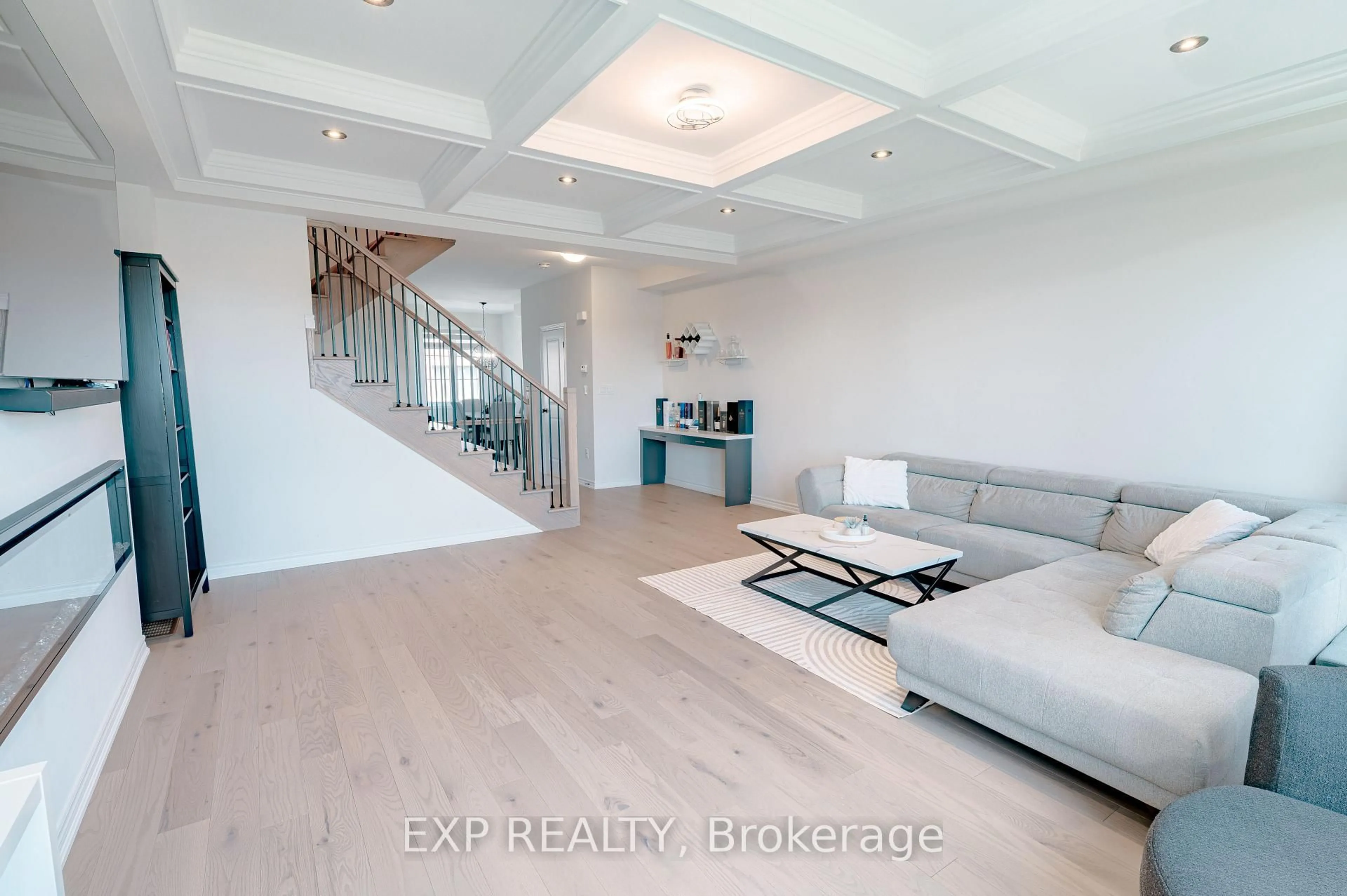 Unknown for 28 Vestry Way, Brampton Ontario L6P 4N7