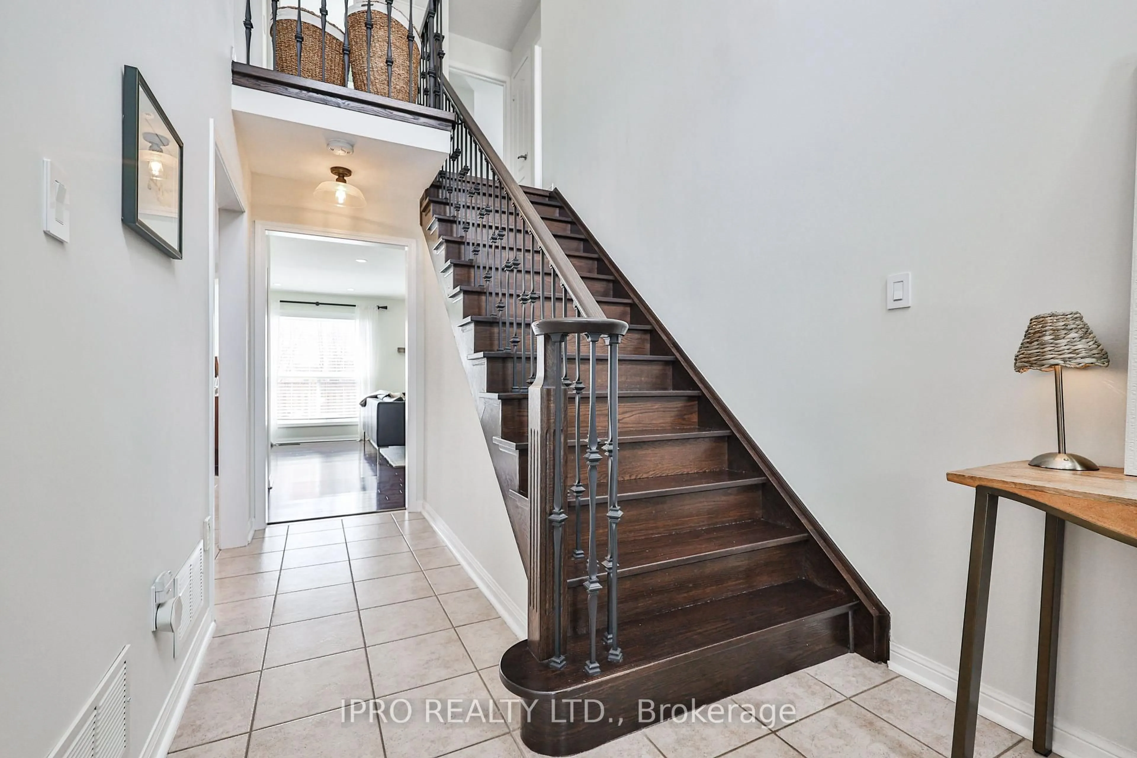 Unknown for 2384 Proudfoot Tr, Oakville Ontario L6M 3Y1
