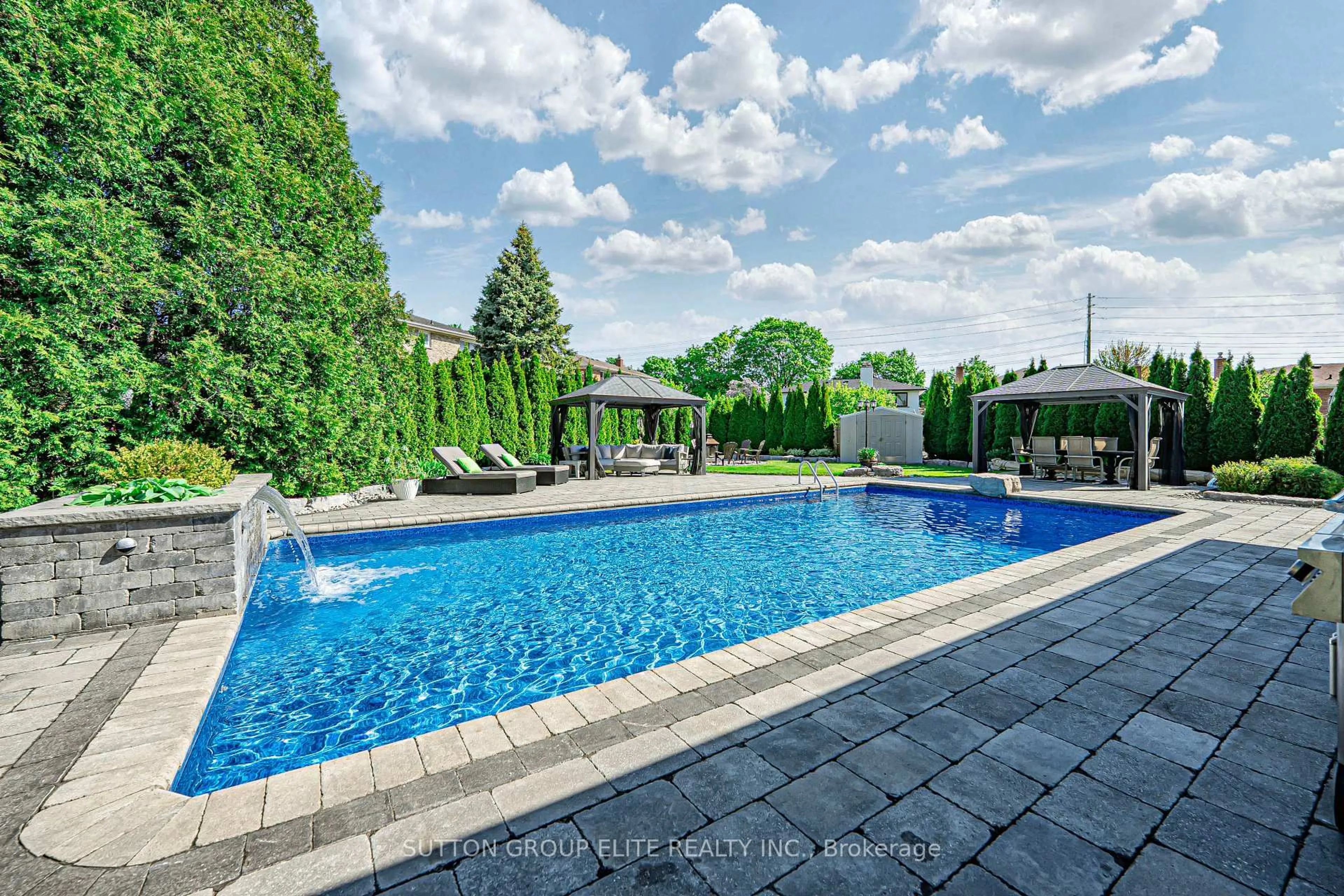 Pool for 445 Abruz Blvd, Mississauga Ontario L5A 1N6