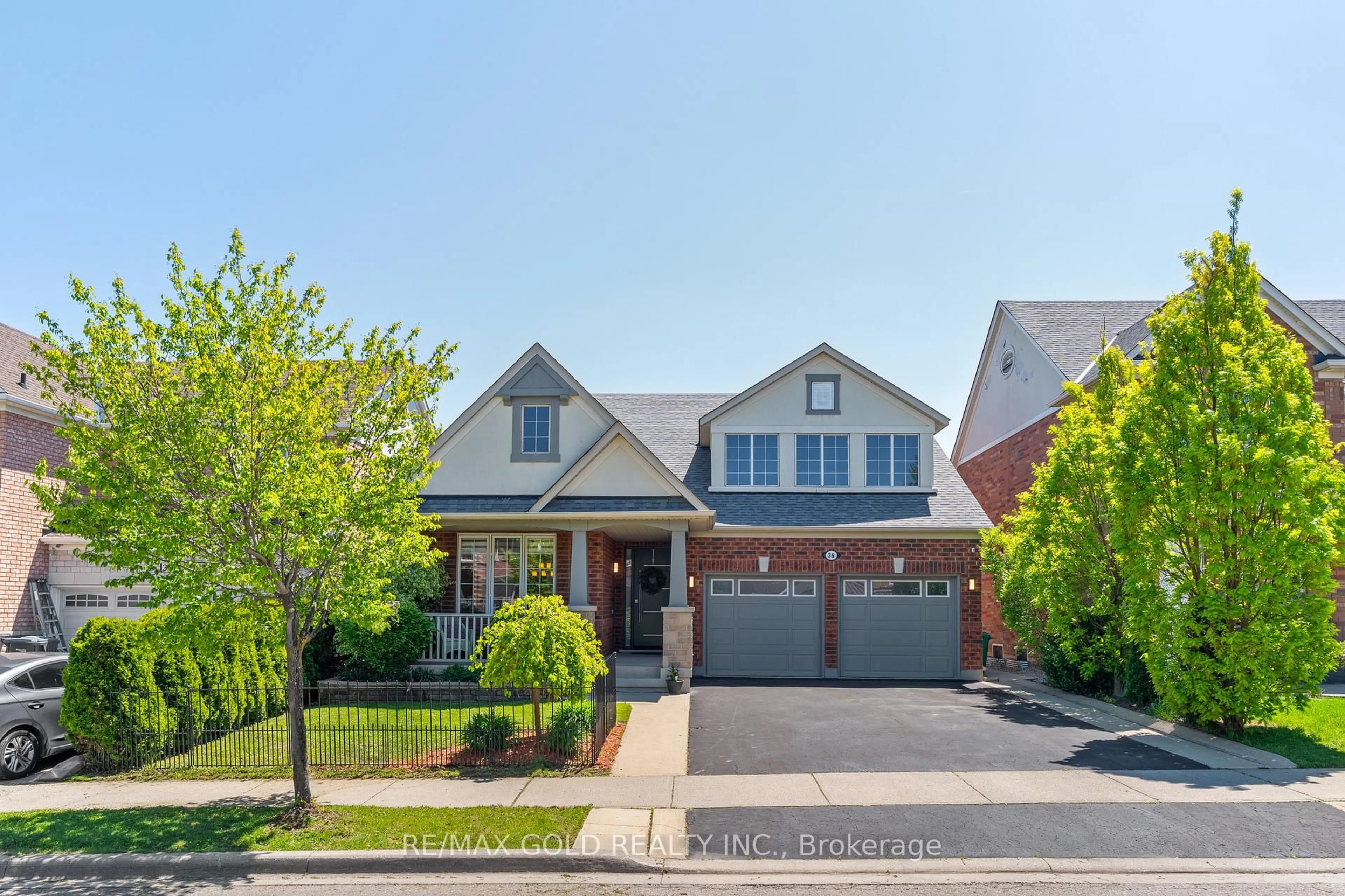Home with brick exterior material, street for 36 Slipneedle St, Brampton Ontario L6S 6L5