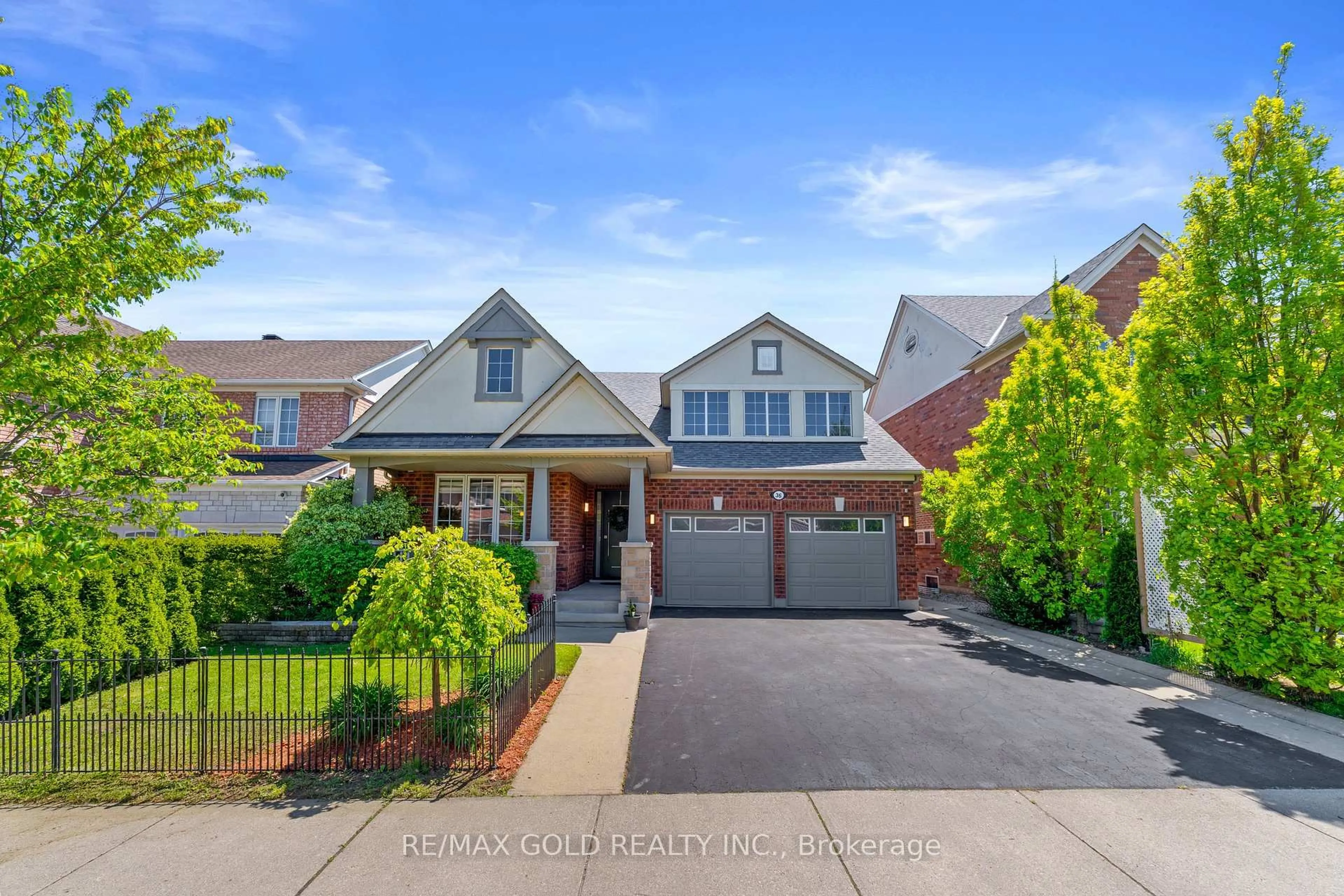 Home with brick exterior material, street for 36 Slipneedle St, Brampton Ontario L6S 6L5
