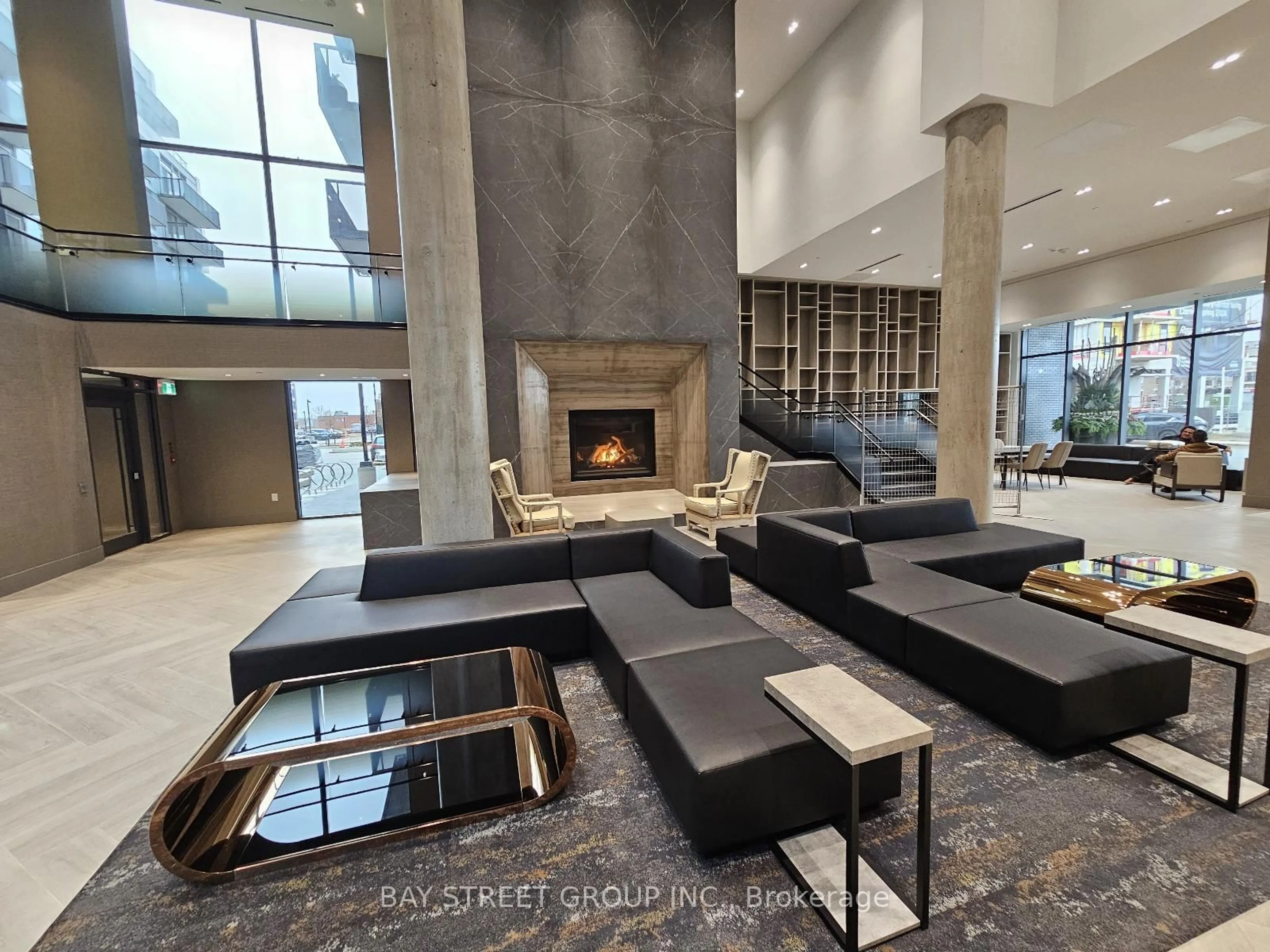 Lobby for 2450 Old Bronte Rd #231, Oakville Ontario L5M 5P6