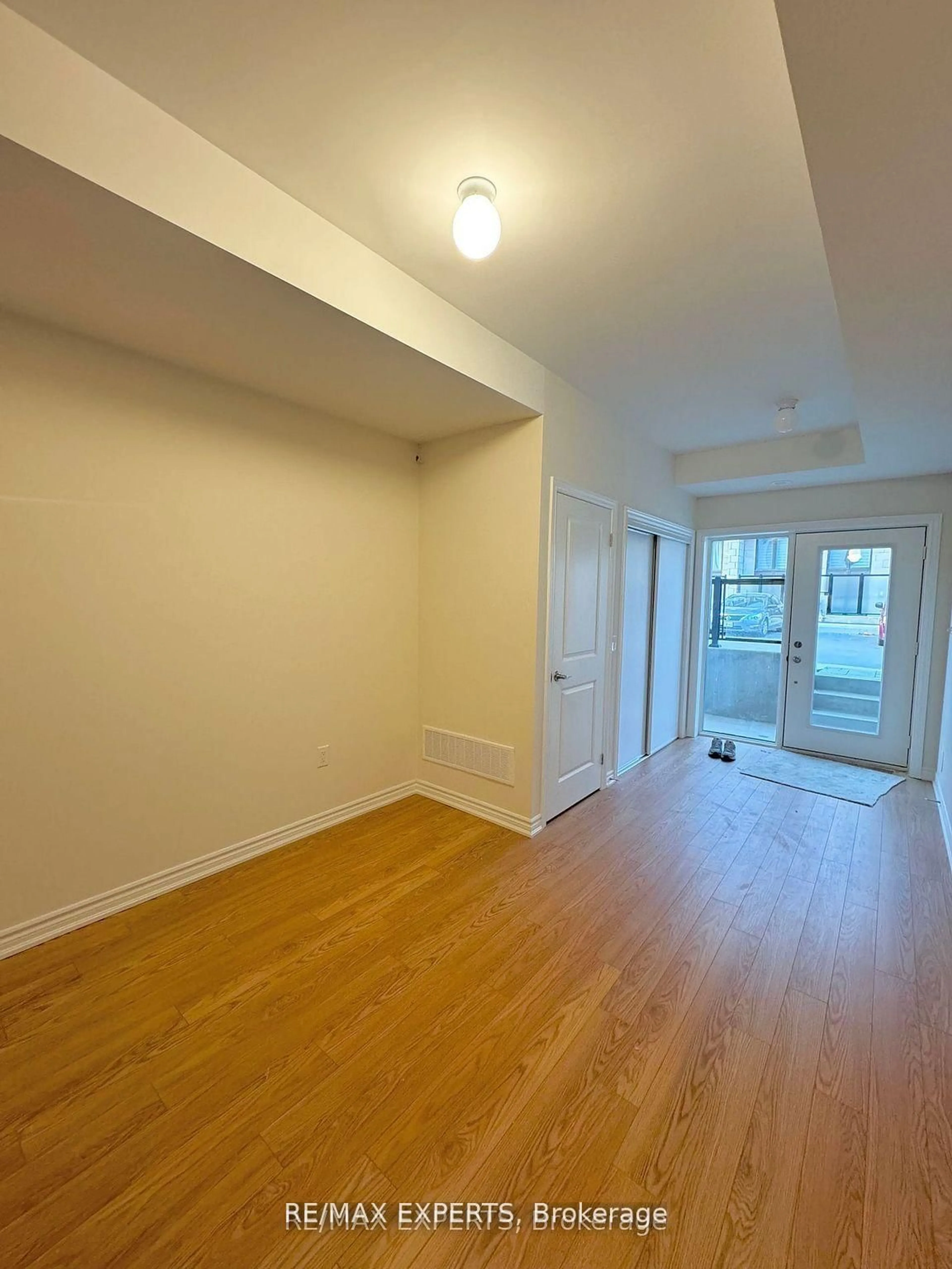A pic of a room for 20 Halliford Pl #102, Brampton Ontario L6P 4R1