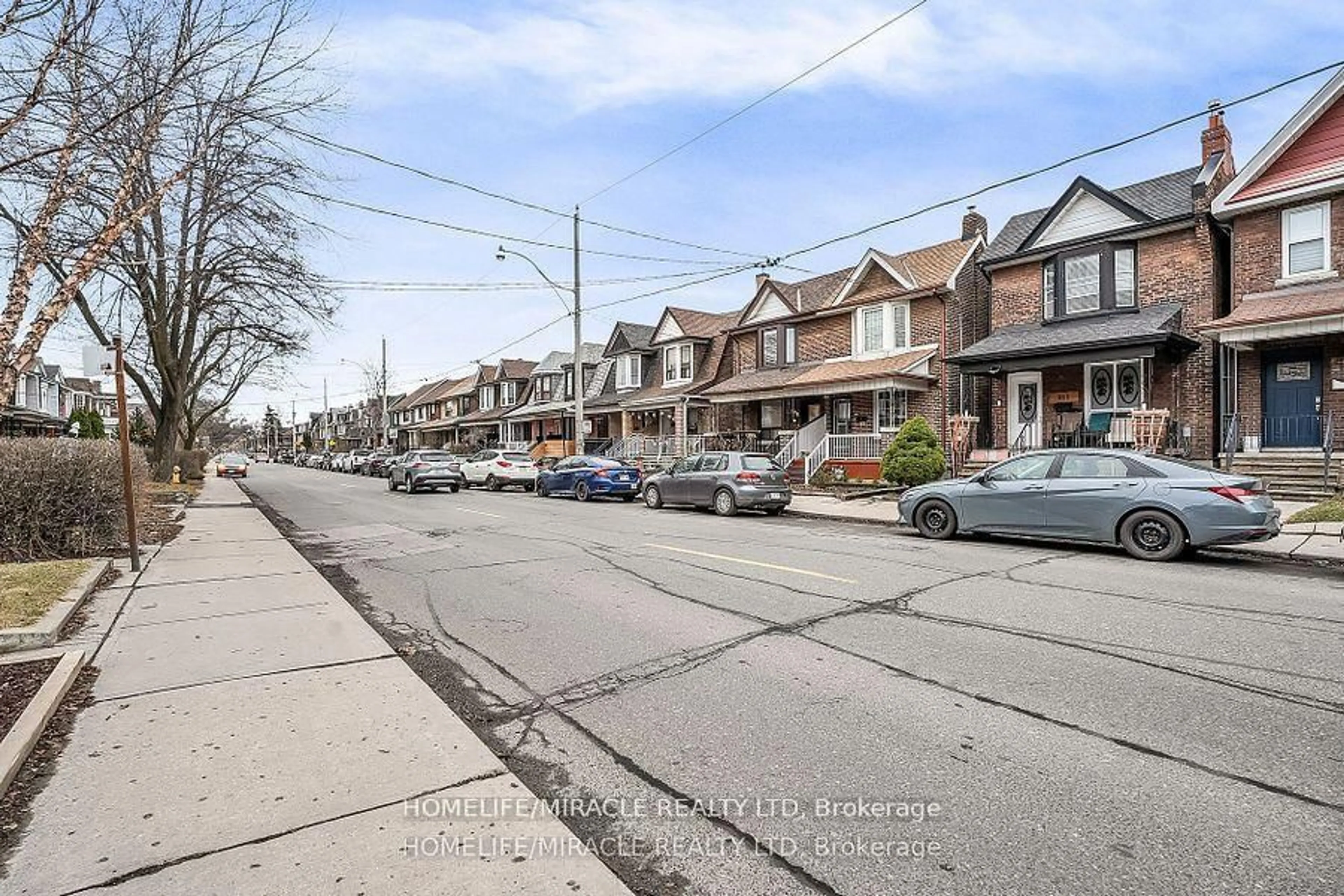 Unknown for 212 Symington Ave, Toronto Ontario M6P 3W6