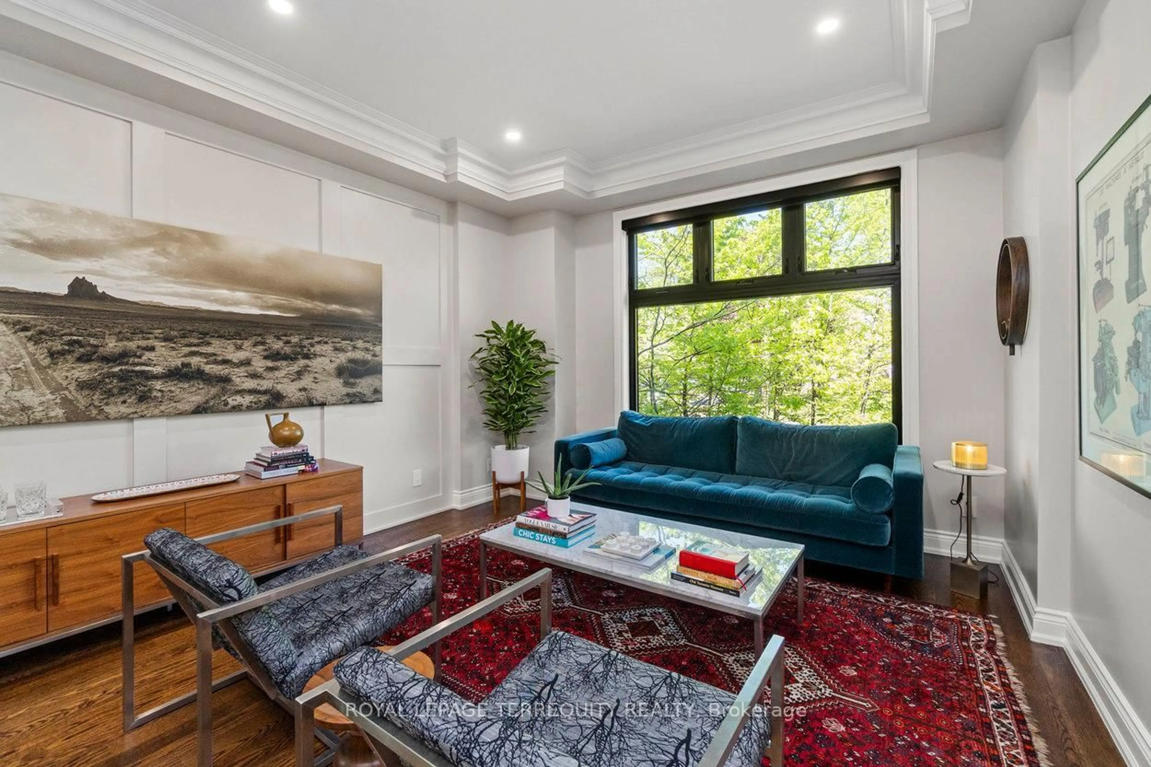 Living room with furniture, unknown for 1080 Royal York Rd, Toronto Ontario M8X 2G7