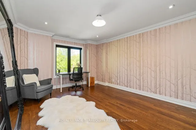 Additional property image - 1080 Royal York Rd