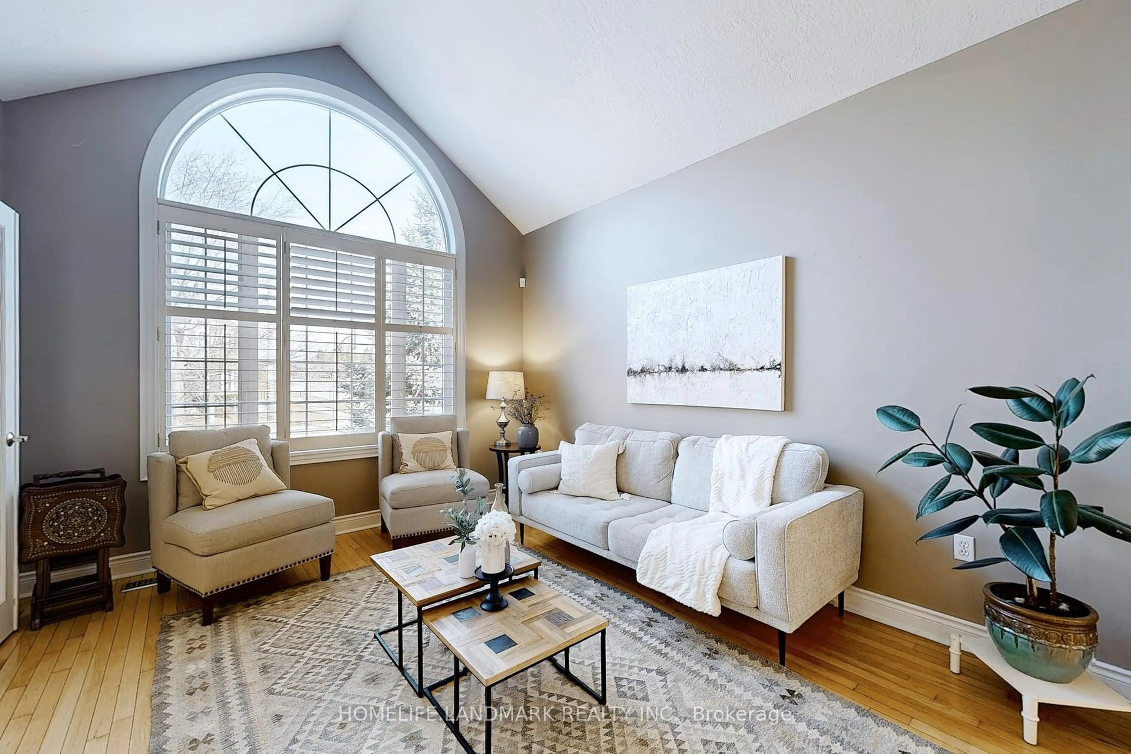 Living room with furniture, unknown for 2314 Woodridge Way, Oakville Ontario L6H 6S3