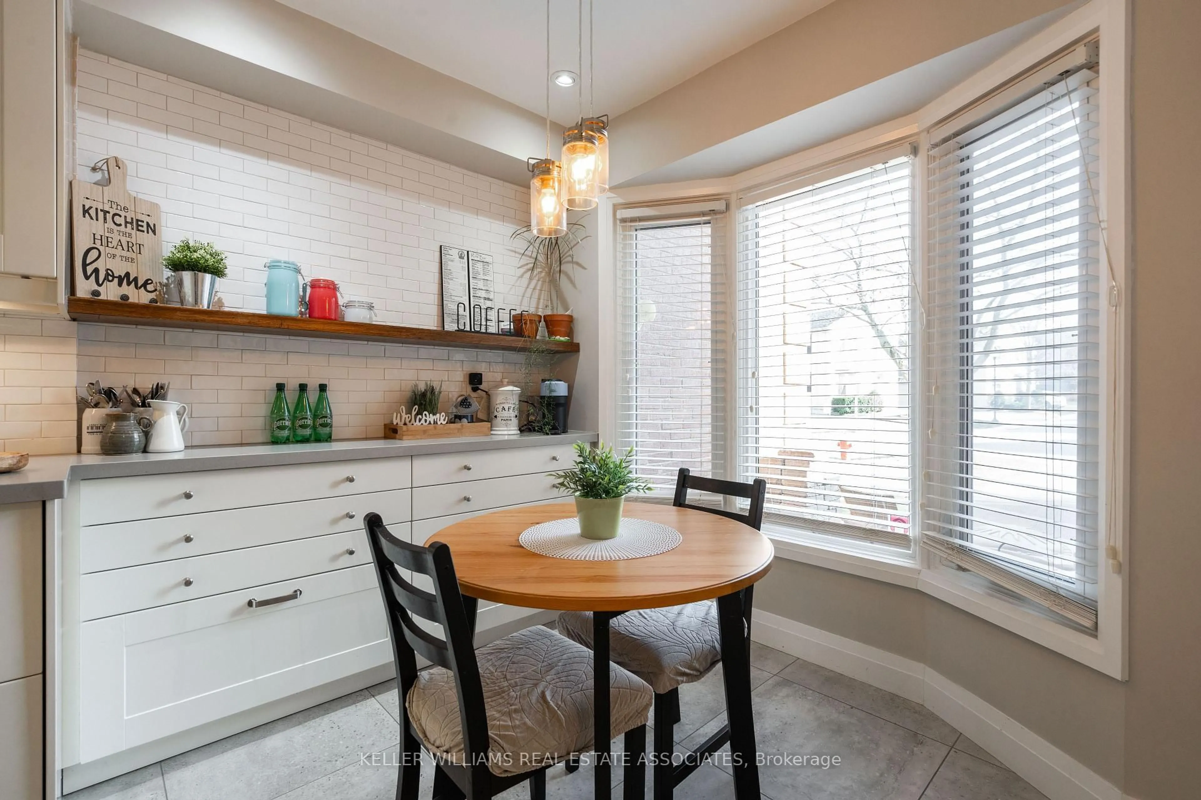 Open concept kitchen, unknown for 3265 South Millway N/A #19, Mississauga Ontario L5L 2R3