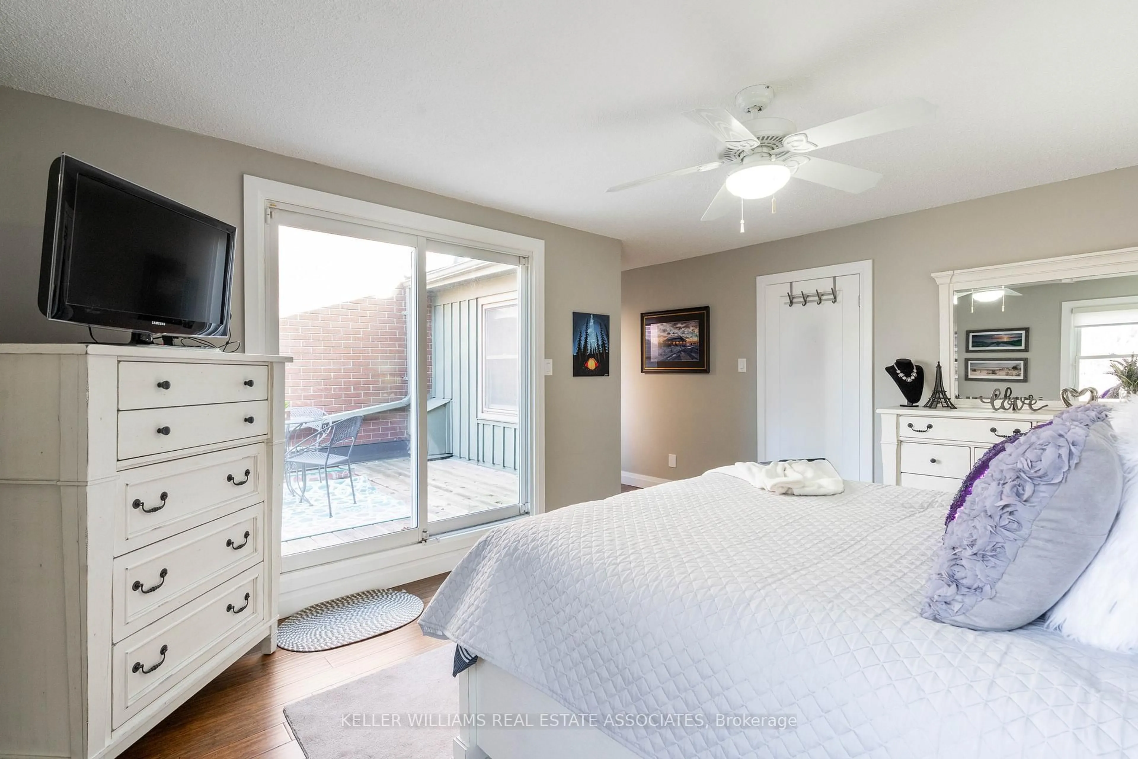 Bedroom with bed, unknown for 3265 South Millway N/A #19, Mississauga Ontario L5L 2R3