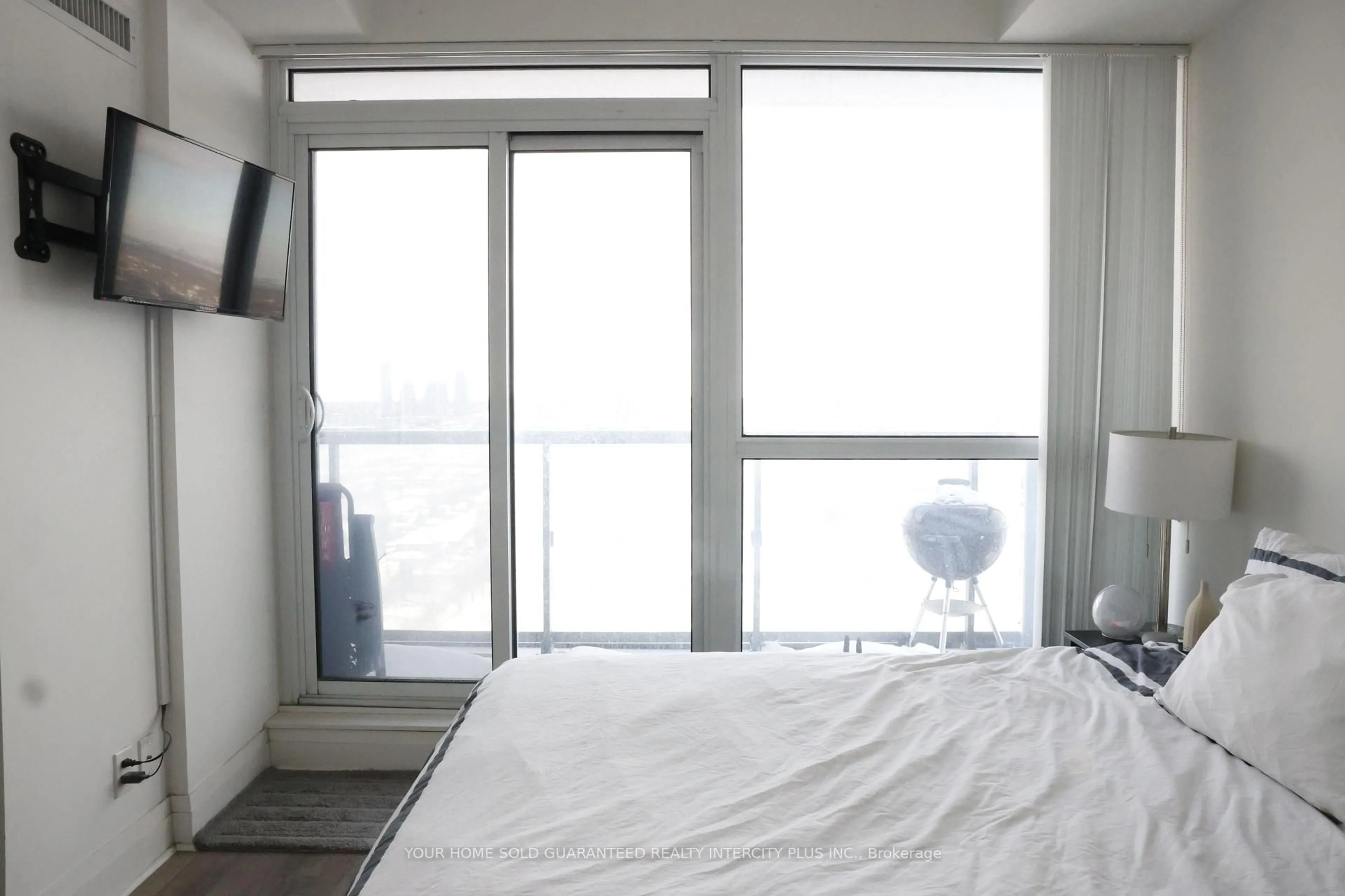 A pic of a room for 17 Zorra St #1902, Toronto Ontario M8Z 0C8