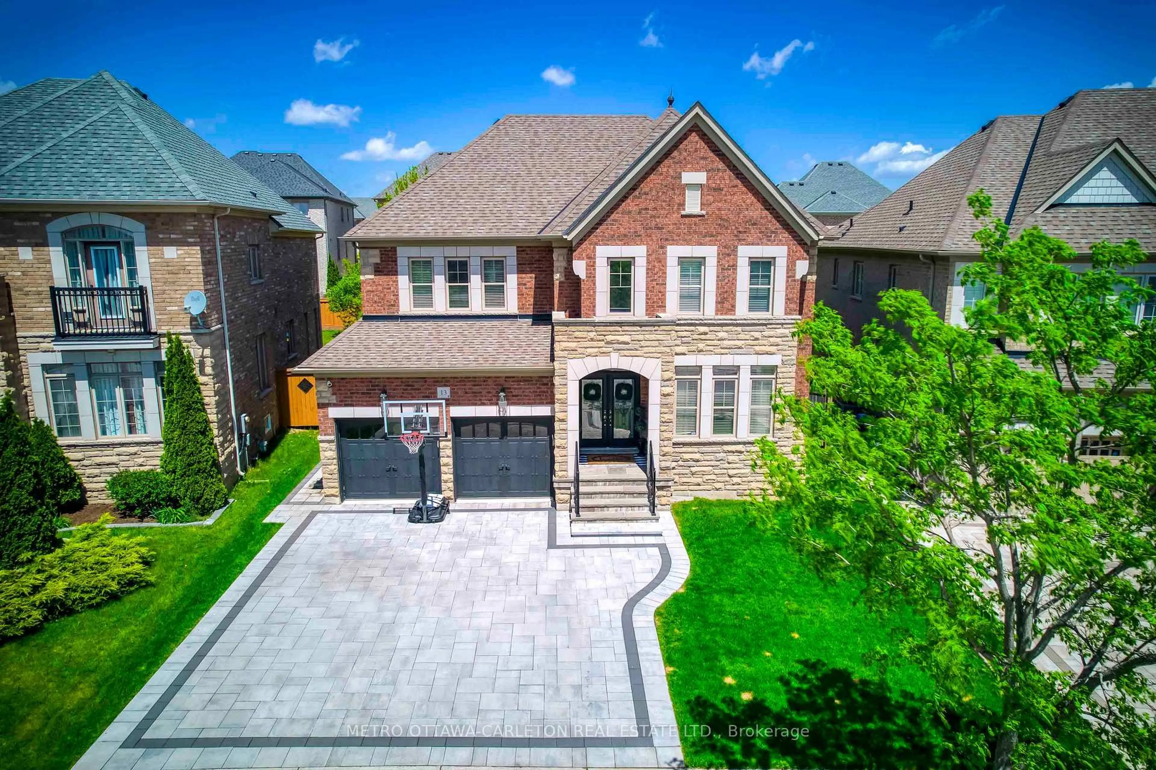 A pic from outside/outdoor area/front of a property/back of a property/a pic from drone, street for 13 Franmar Rd, Brampton Ontario L6X 0W3