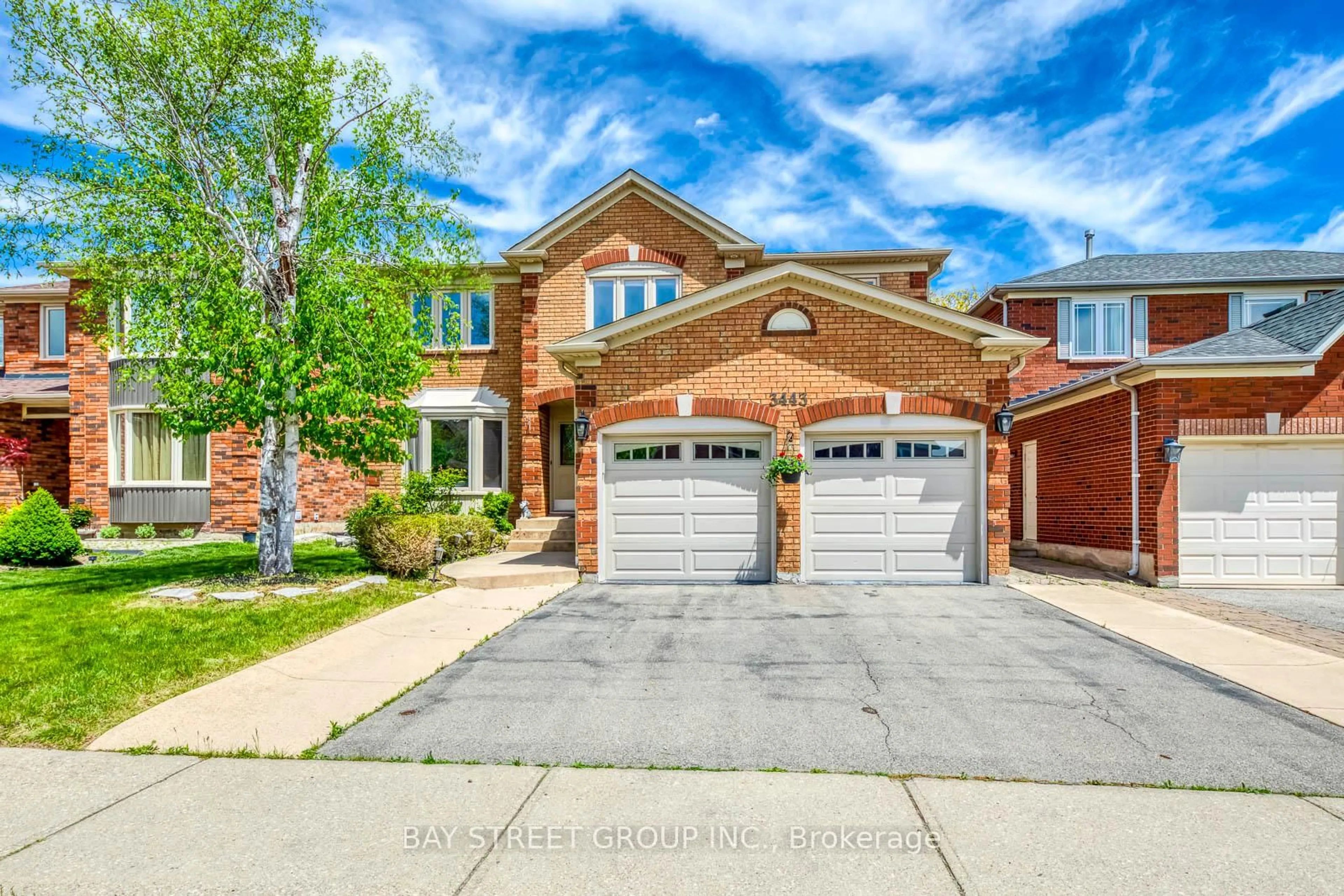 Home with brick exterior material, street for 3443 Clayton Rd, Mississauga Ontario L5L 4Z4