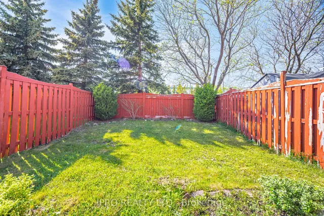 Additional image 37 of 932 Ledbury Cres