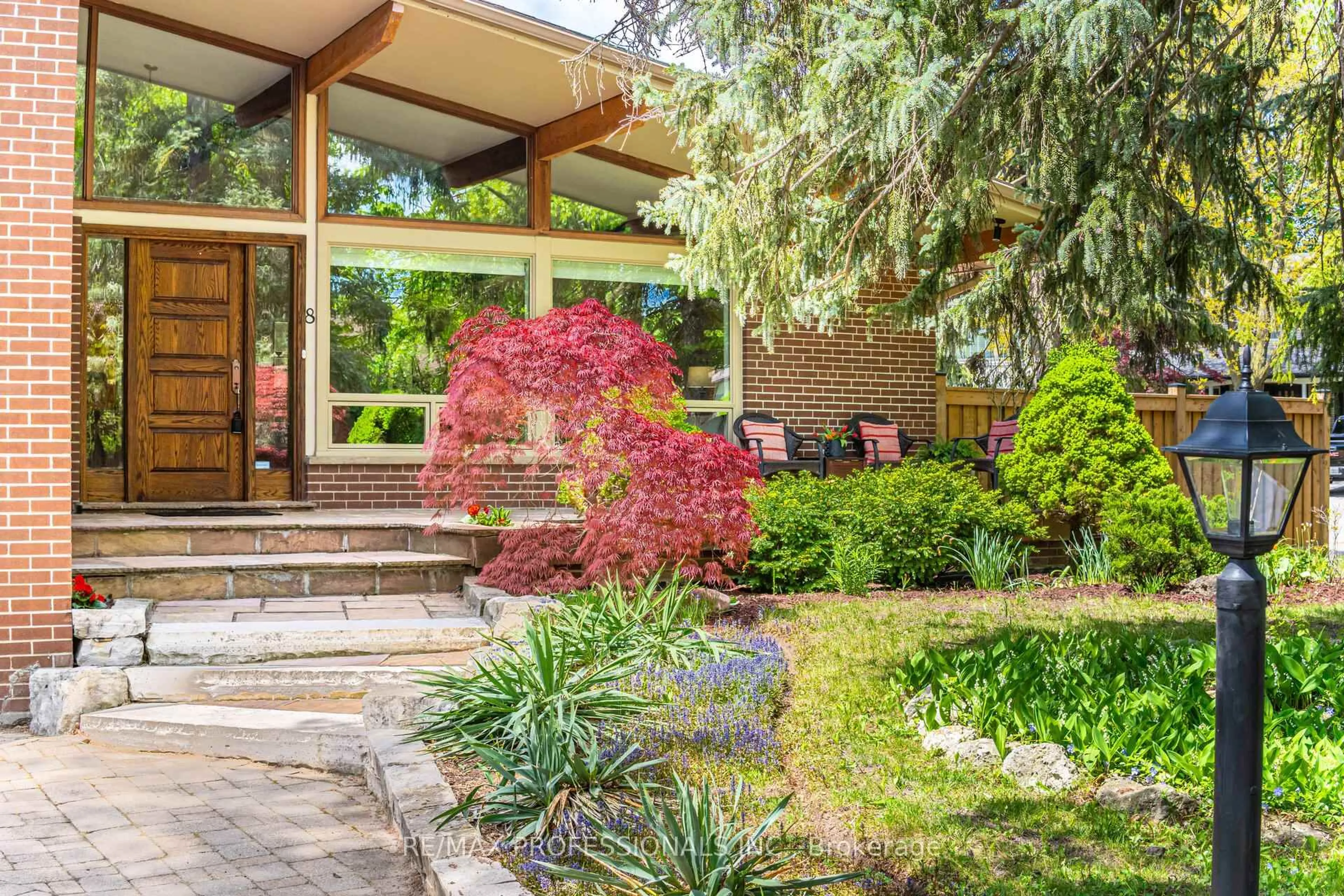 Unknown for 8 Silverthorne Bush Dr, Toronto Ontario M9C 2X5