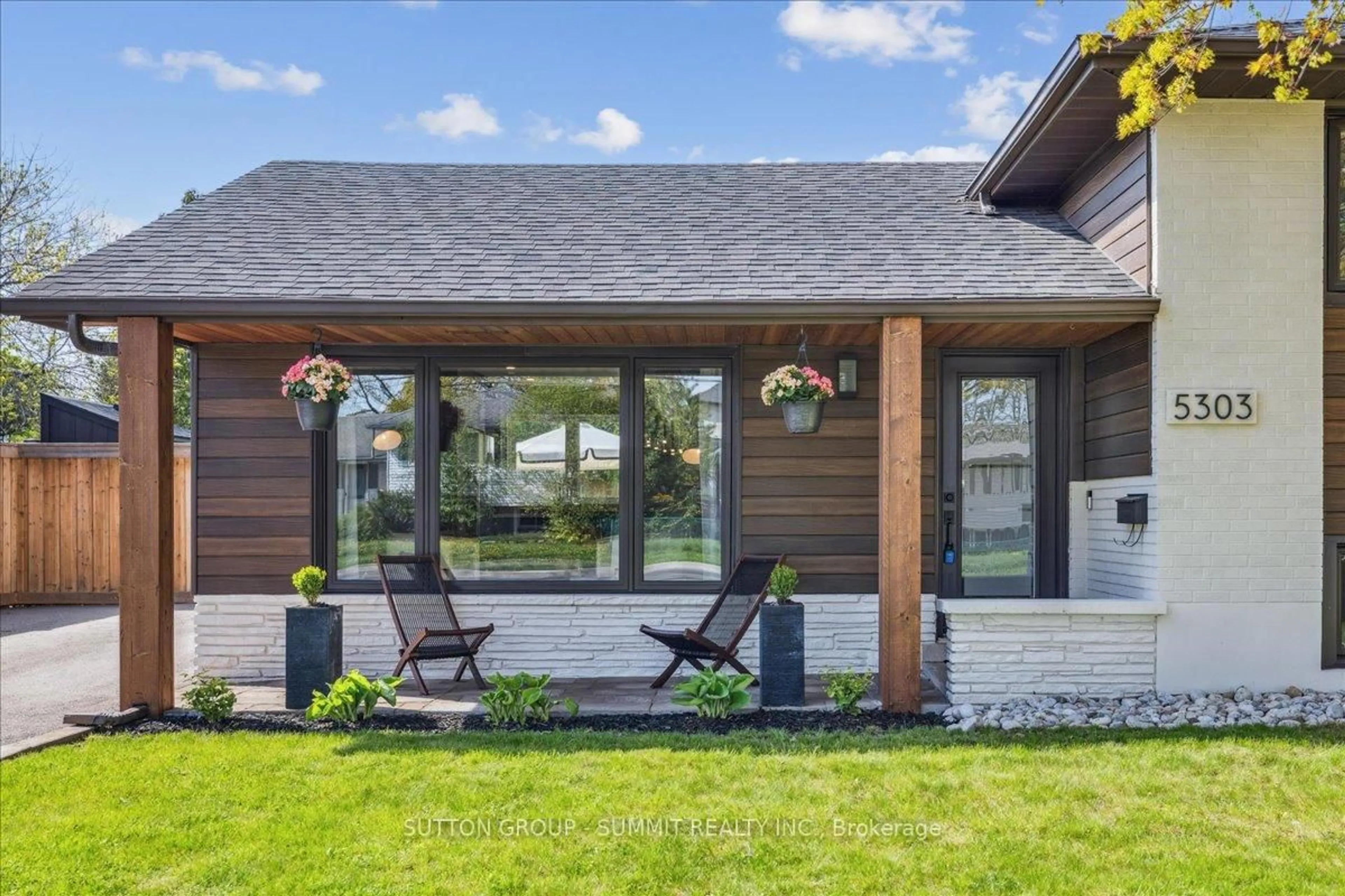 Unknown for 5303 Spruce Ave, Burlington Ontario L7L 1N4