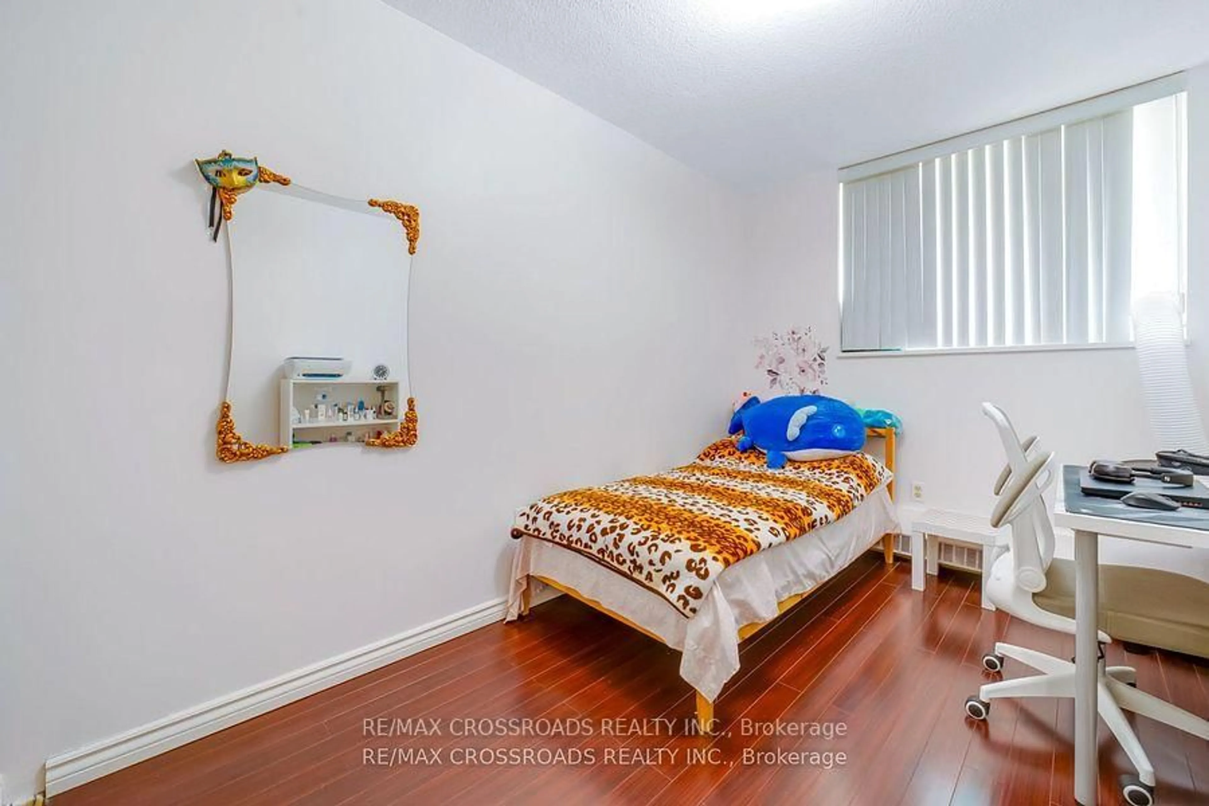 Unknown for 340 Dixon Rd #1208, Toronto Ontario M9R 1T1