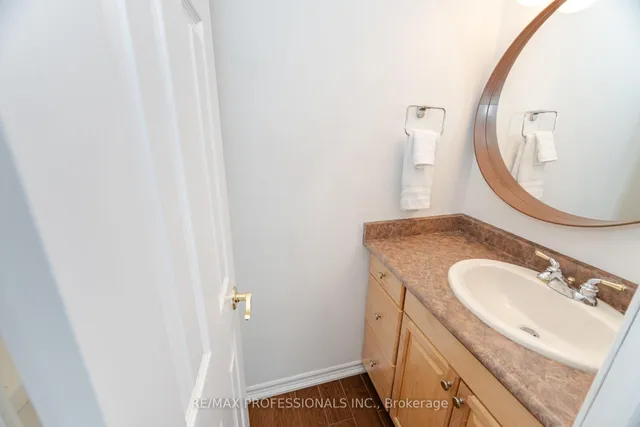 Additional image 31 of 582 Renforth Dr Unit 34