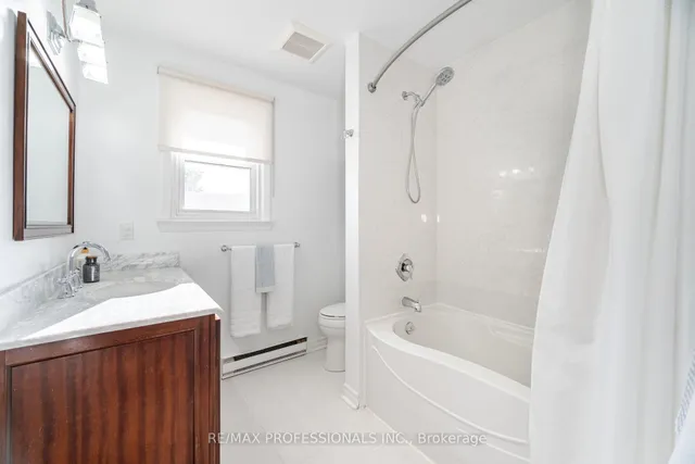 Additional image 20 of 582 Renforth Dr Unit 34