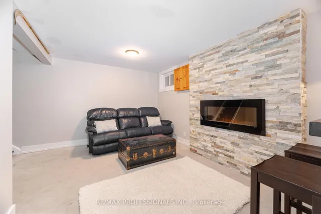 Additional image 16 of 582 Renforth Dr Unit 34