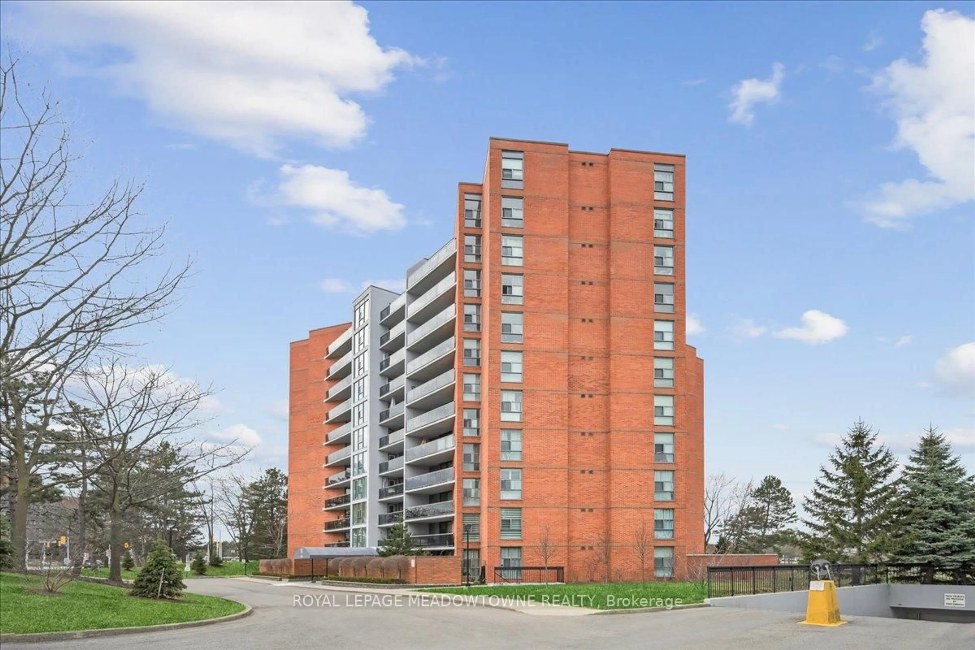 Unknown for 2665 Windwood Dr #709, Mississauga Ontario L5N 2P2