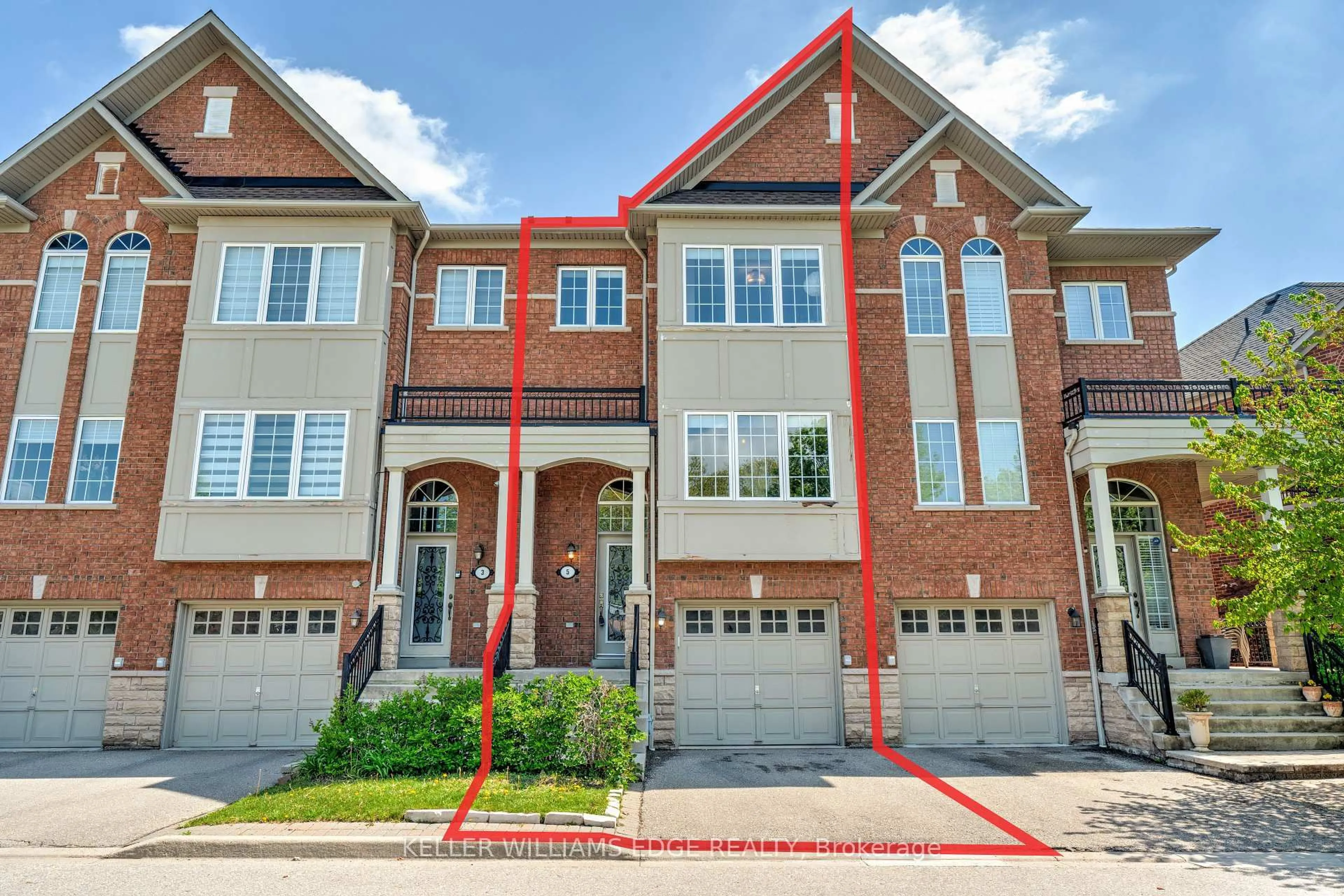 Home with brick exterior material, street for 230 Paisley Blvd #5, Mississauga Ontario L5B 0C5