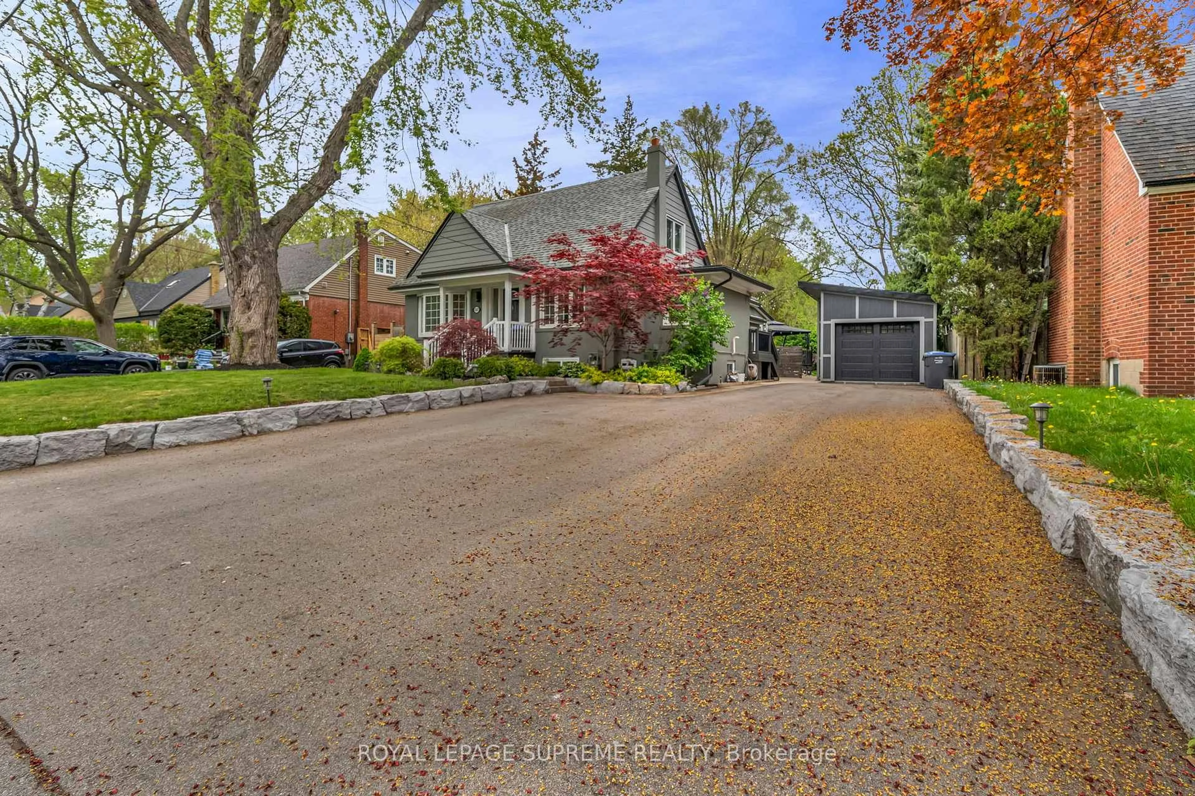 Unknown for 1547 Alexandra Blvd, Mississauga Ontario L5E 2B5