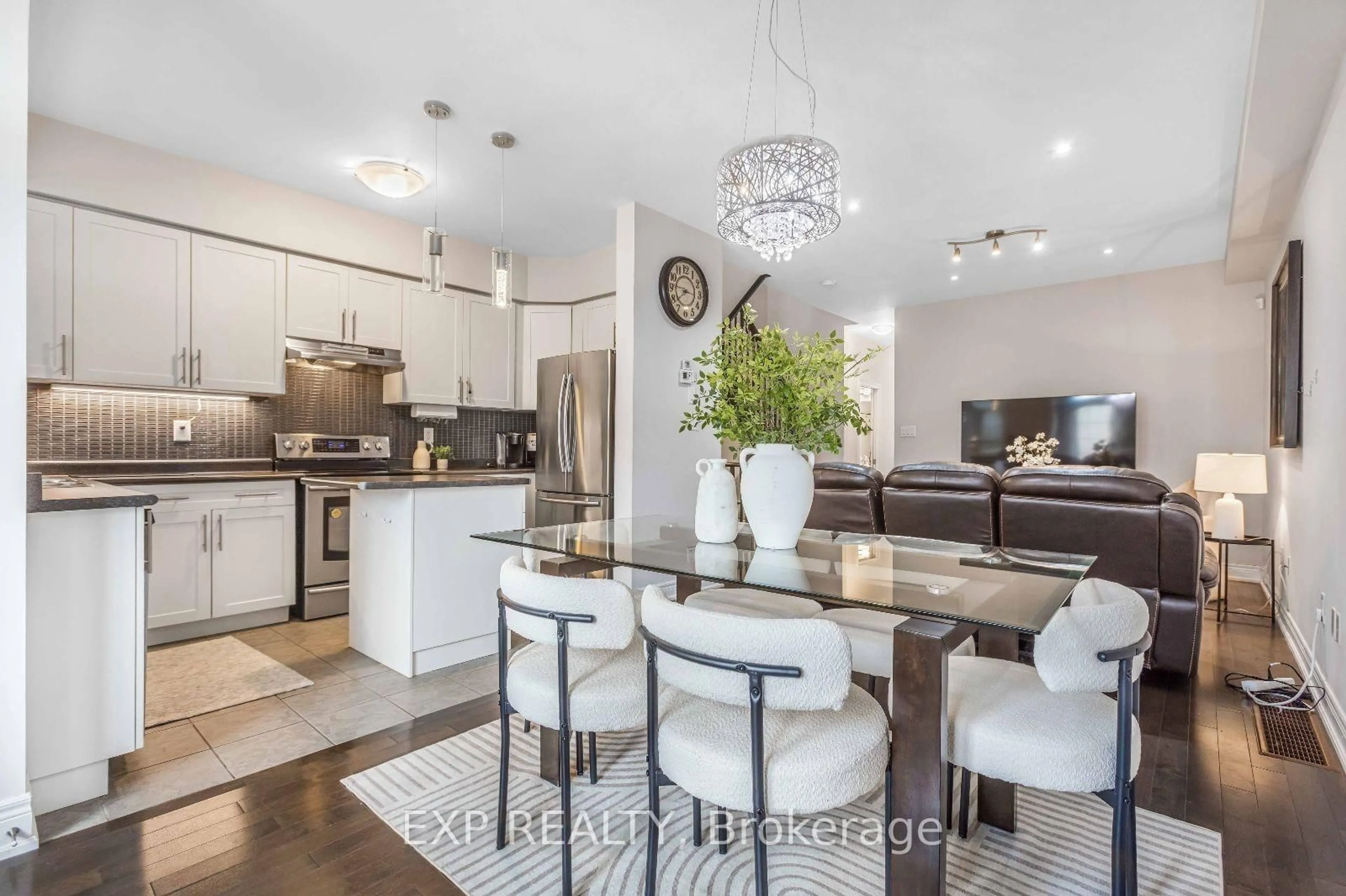 Unknown for 5980 Turney Dr #24, Mississauga Ontario L5M 0S5