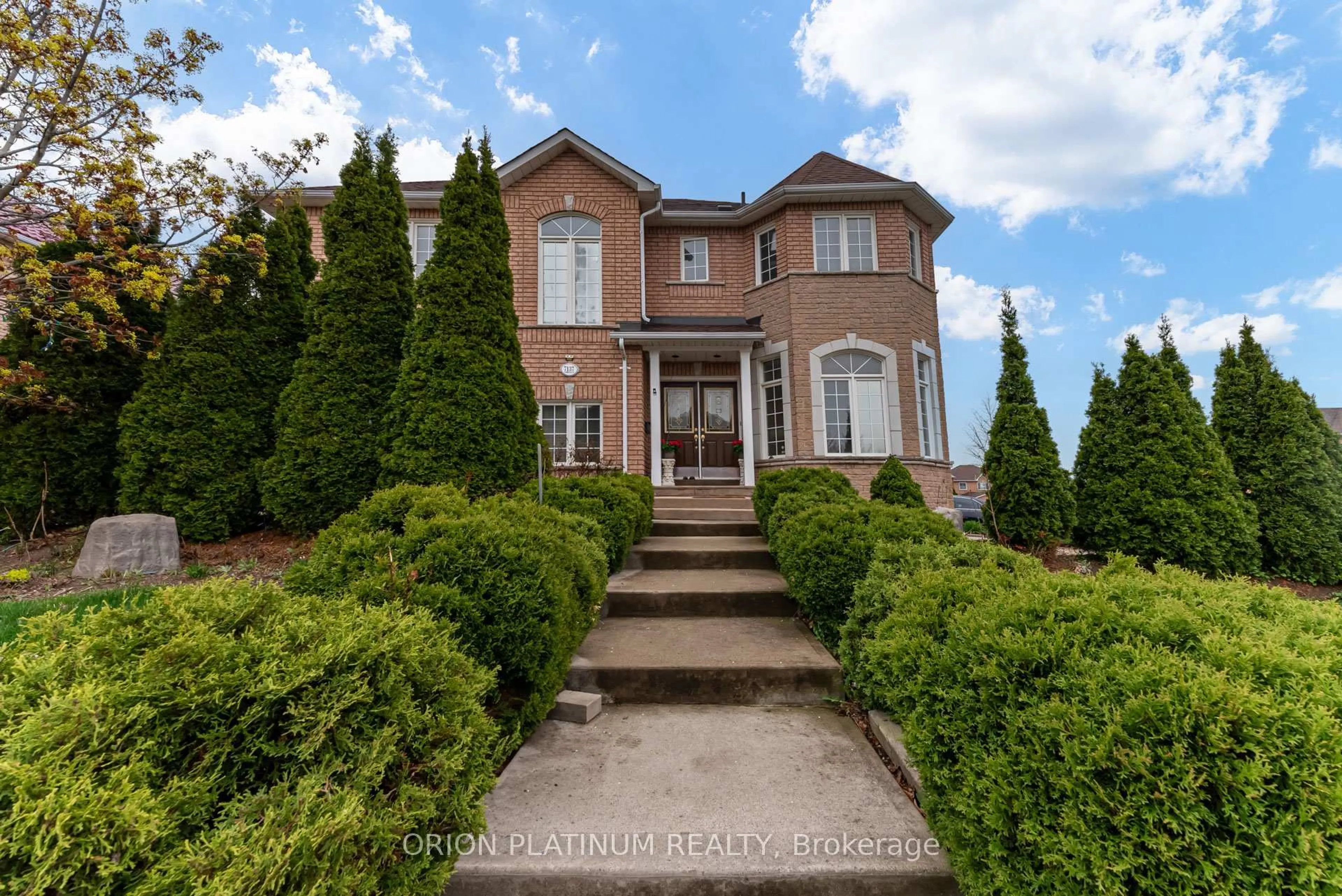 Home with brick exterior material, street for 7137 Lowville Hts, Mississauga Ontario L5N 8E7