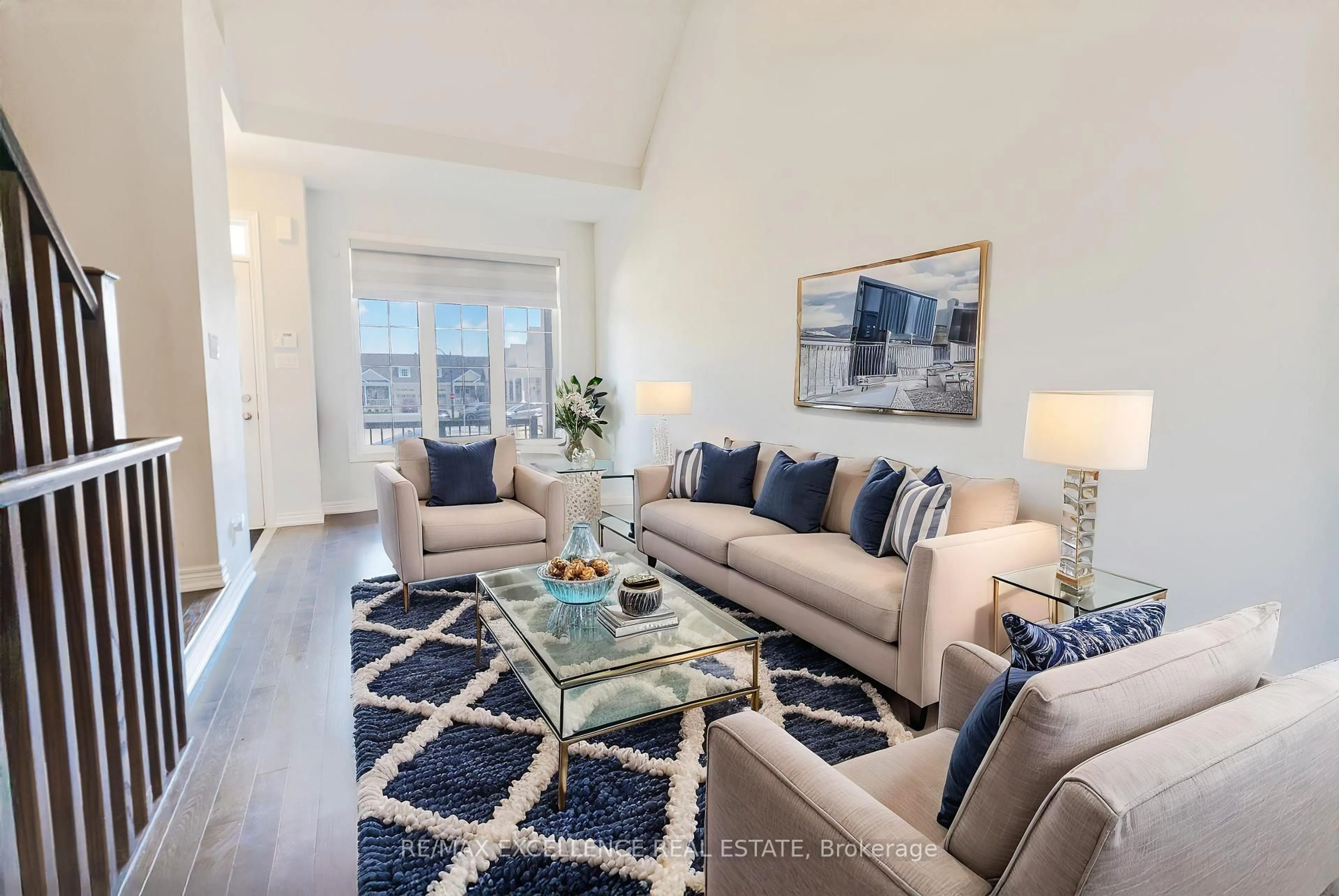 Living room with furniture, unknown for 28 Bluestone Cres, Brampton Ontario L6R 4B8