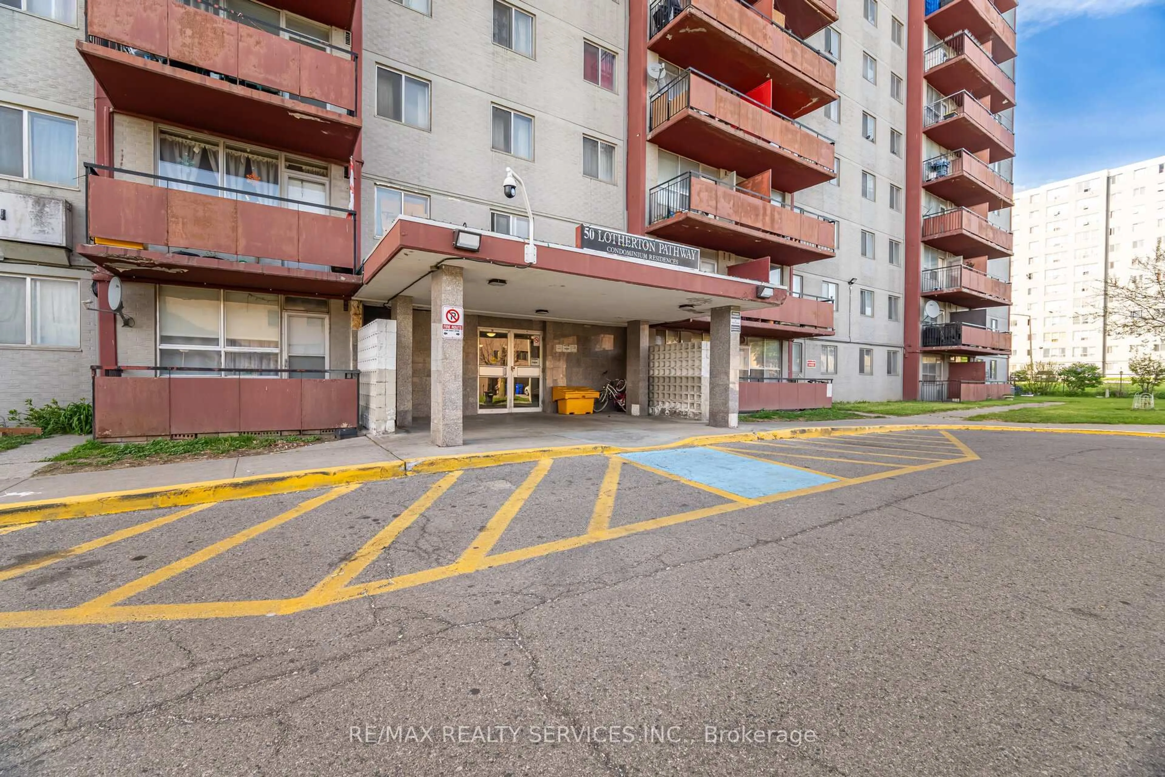 Patio, street for 50 Lotherton Ptwy #412, Toronto Ontario M6B 2G7