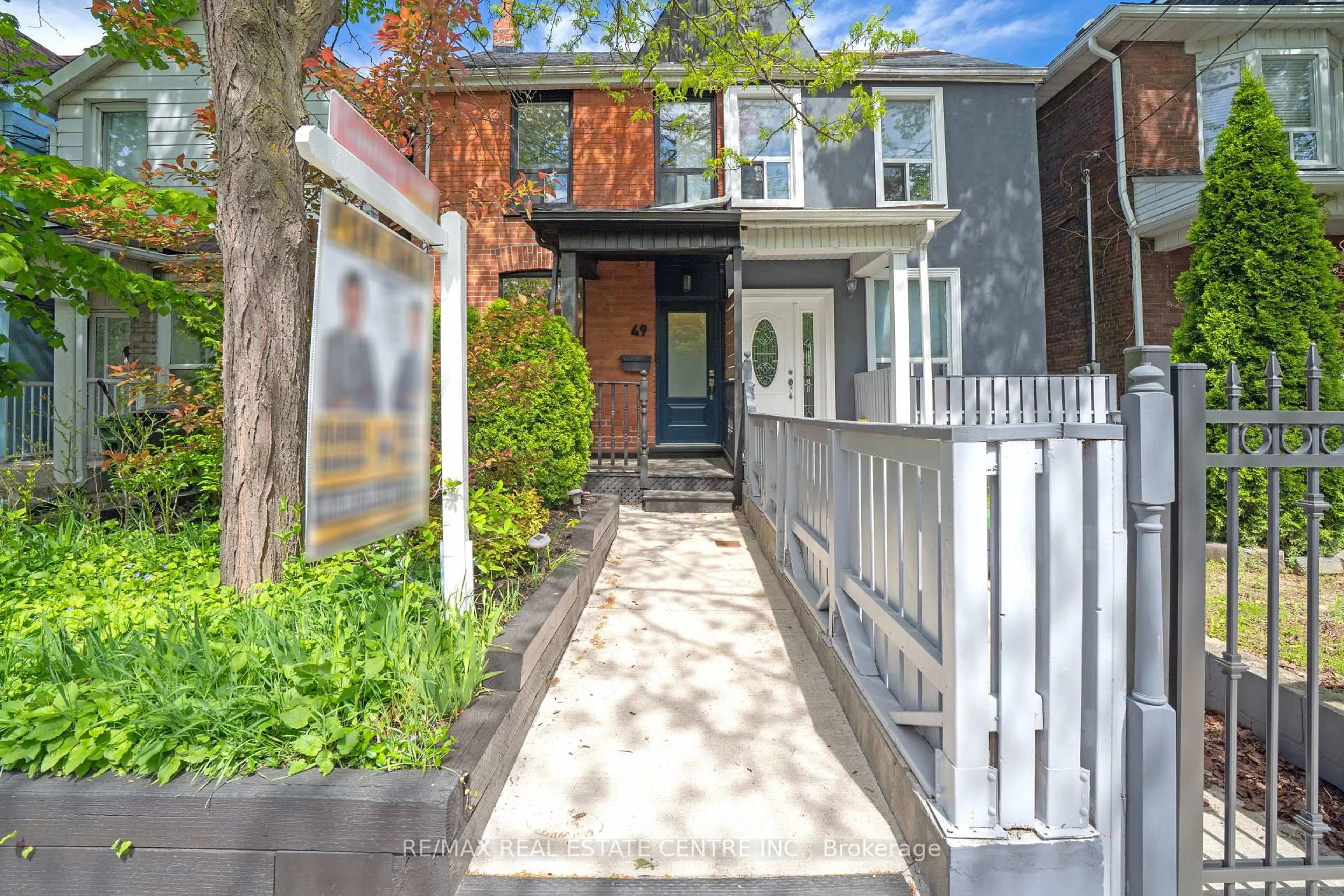 Unknown for 49 Osler St, Toronto Ontario M6P 4A1
