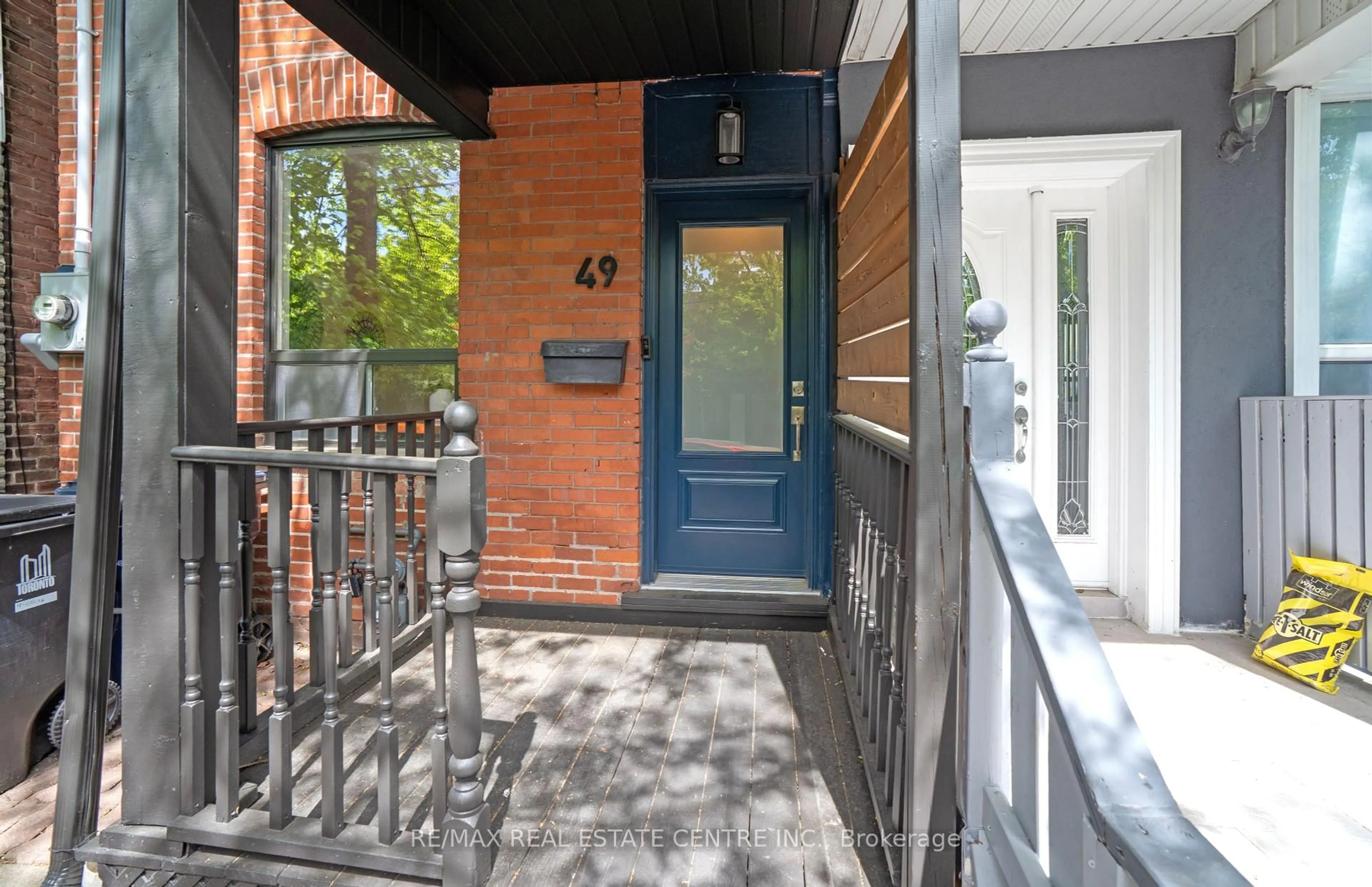 Unknown for 49 Osler St, Toronto Ontario M6P 4A1