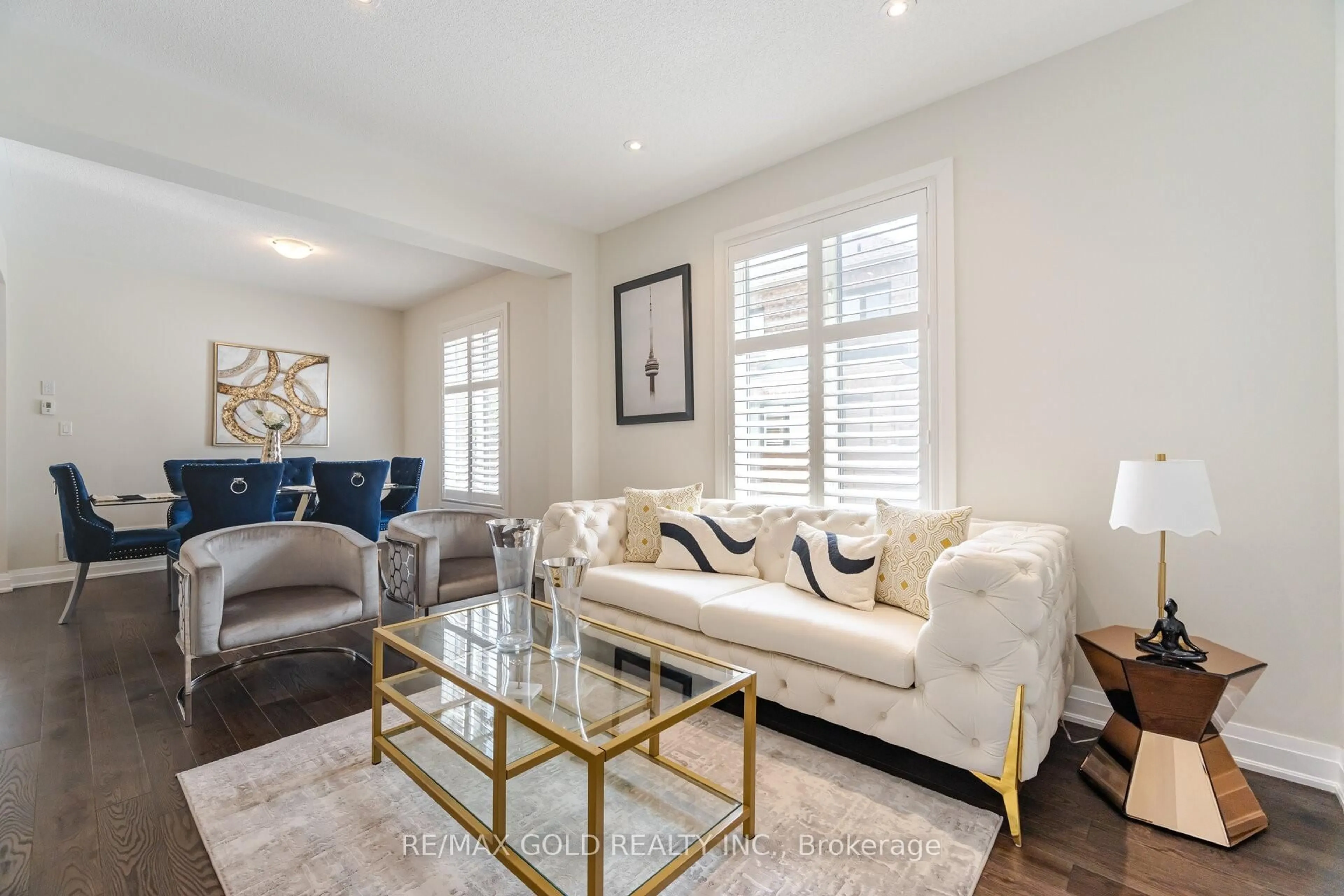 Living room with furniture, unknown for 209 Castle Oaks Crossing N/A, Brampton Ontario L6P 3X3