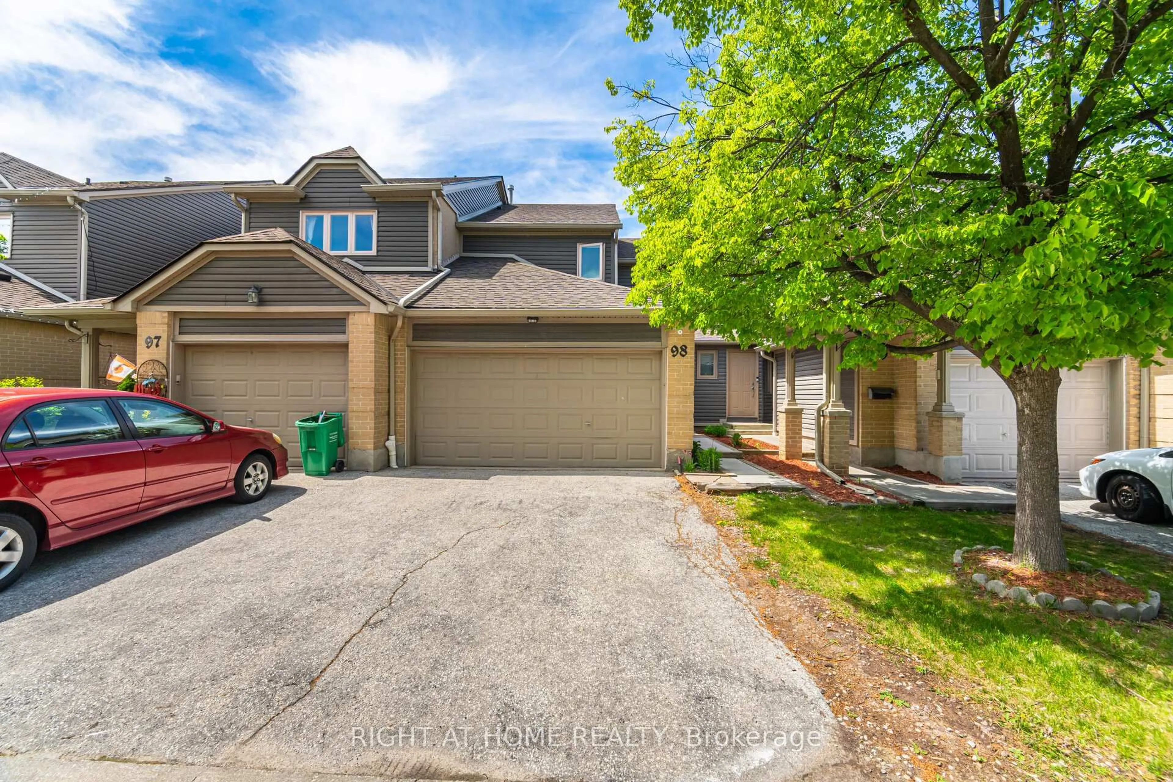 A pic from outside/outdoor area/front of a property/back of a property/a pic from drone, street for 3600 Colonial Dr #98, Mississauga Ontario L5L 5P5