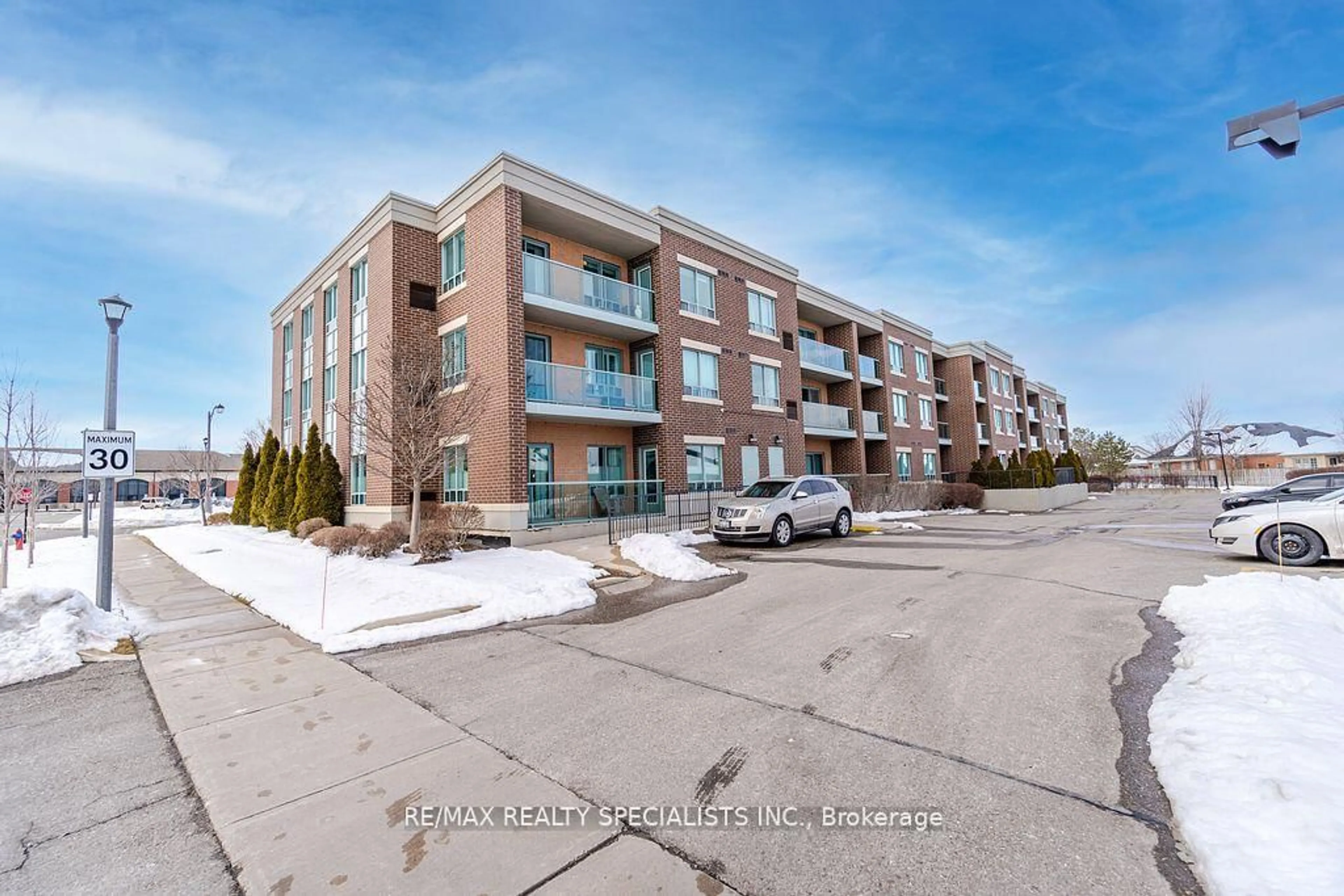 Unknown for 25 Via Rosedale Way #108, Brampton Ontario L6R 3J4