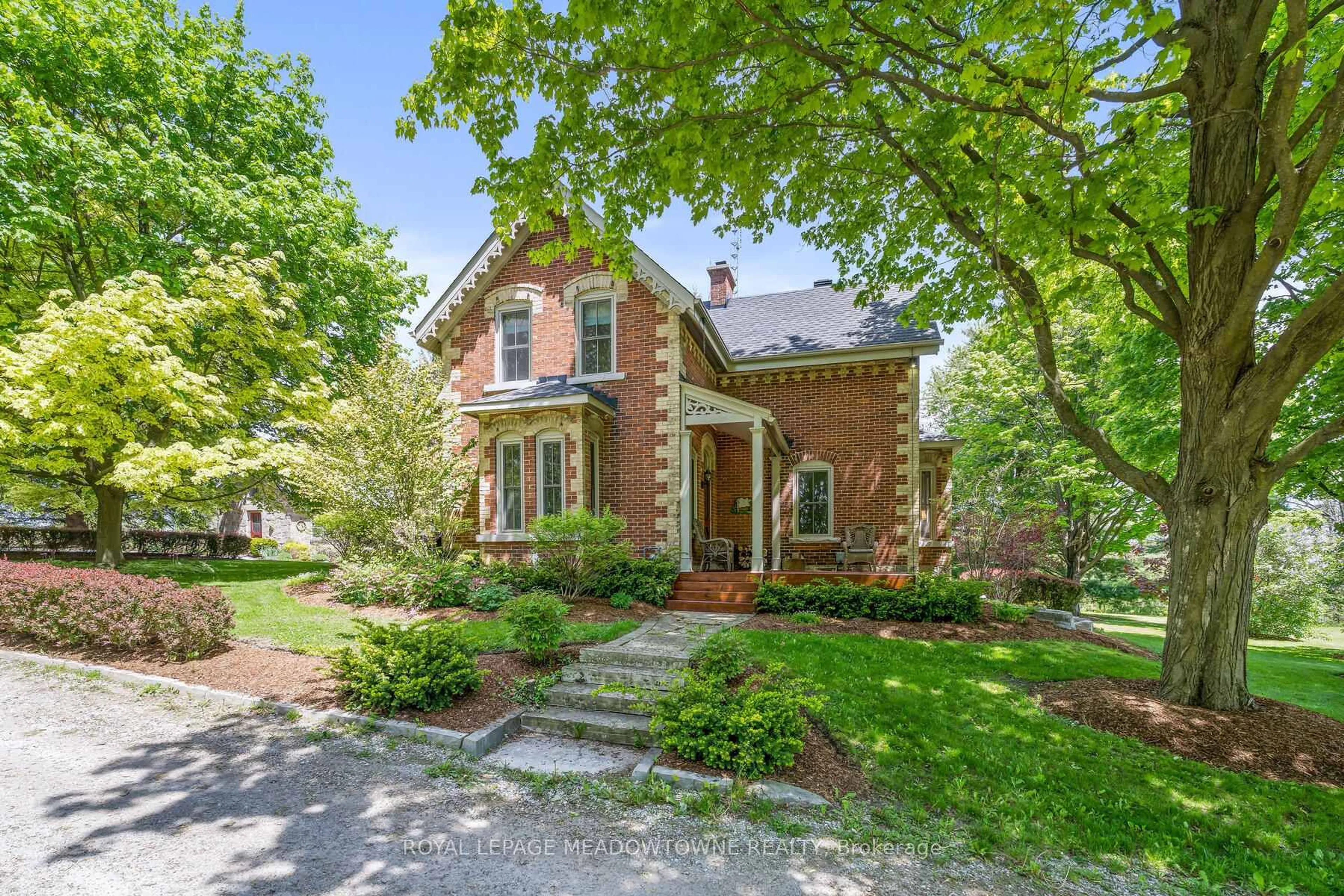 Home with brick exterior material, street for 10319 15 Sdrd, Halton Hills Ontario L7G 4S6